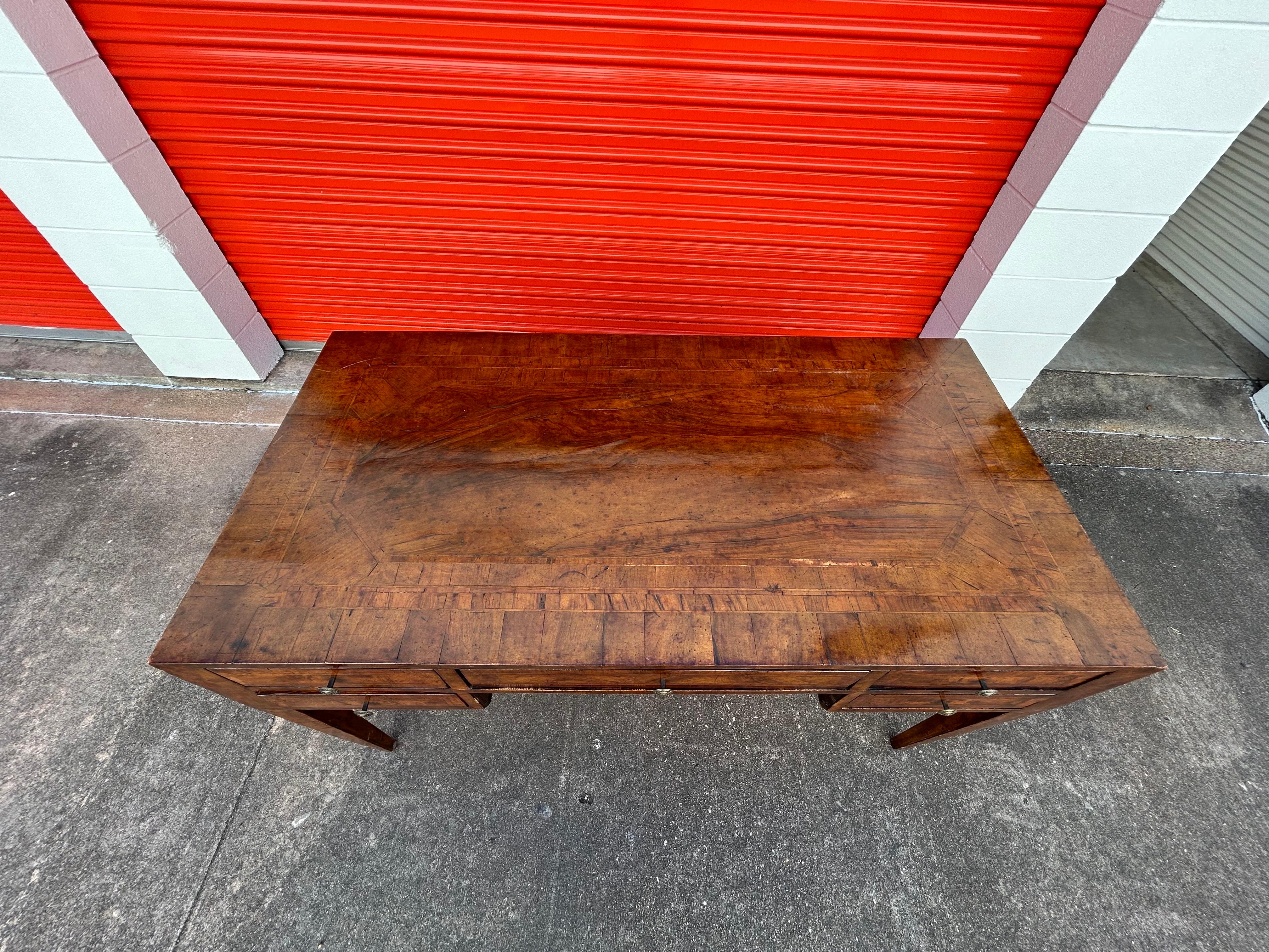 Bureau italien de style Louis XVI en vente 1