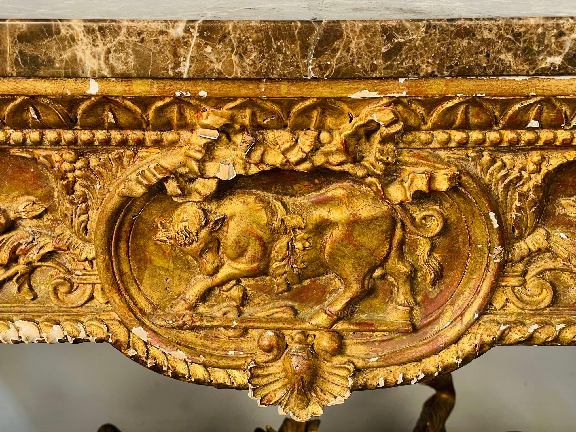 Italienische Konsole/Mitteltisch aus vergoldetem Holz im Louis-XVI.-Stil, handgeschnitzt, figürlich im Angebot 10