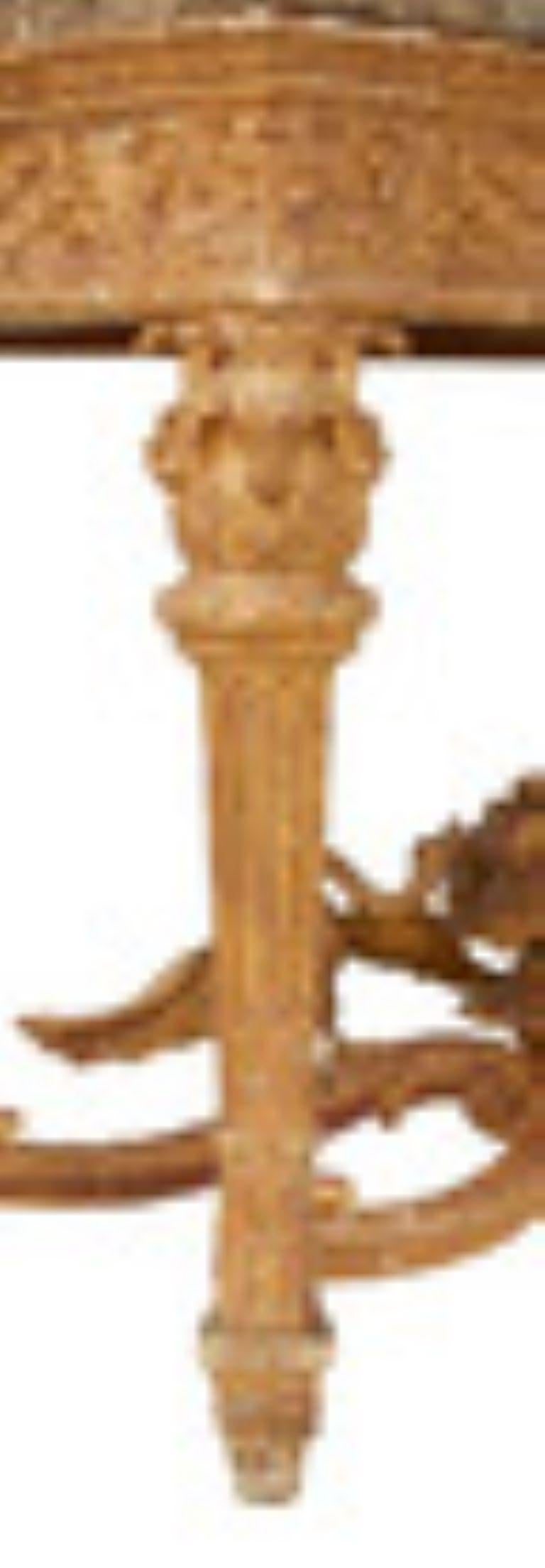 Italienische Konsole/Mitteltisch aus vergoldetem Holz im Louis-XVI.-Stil, handgeschnitzt, figürlich im Angebot 3