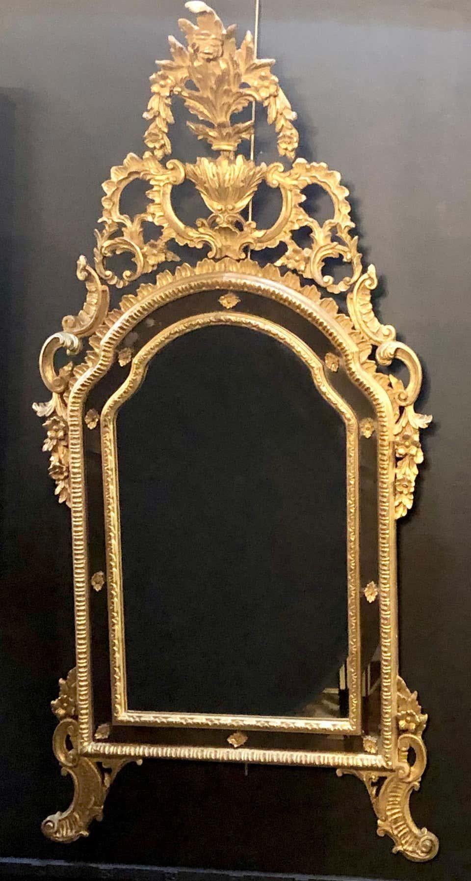 Metà XX secolo Specchi da parete grandi in stile Luigi XVI, Hollywood Regency, Italia anni '30 in vendita