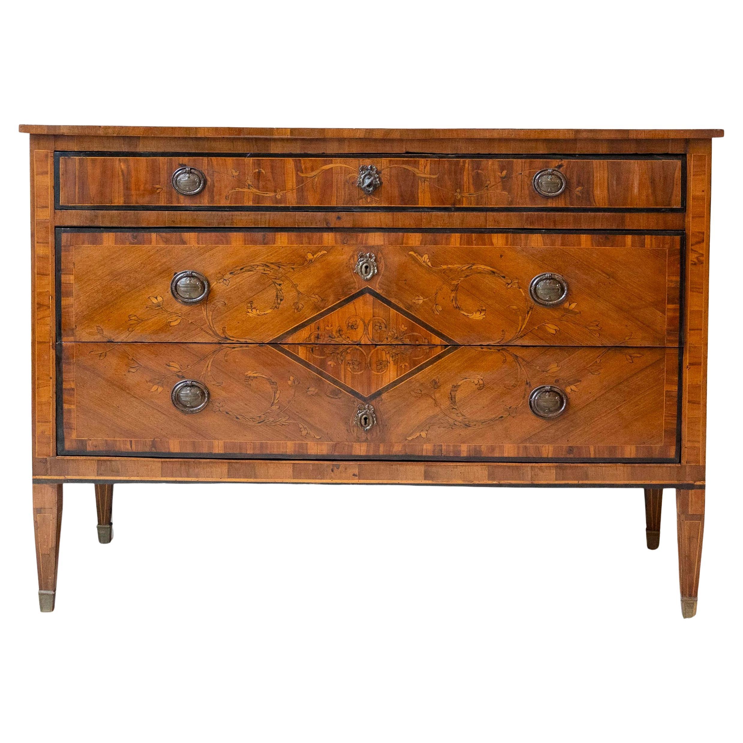 Italian Louis XVI Walnut Marquetry Chest, Late 18th Century For Sale