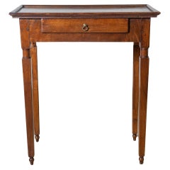 Italian Louis XVI Walnut Side Table with Gallery Top, Tuscany, 18th Century