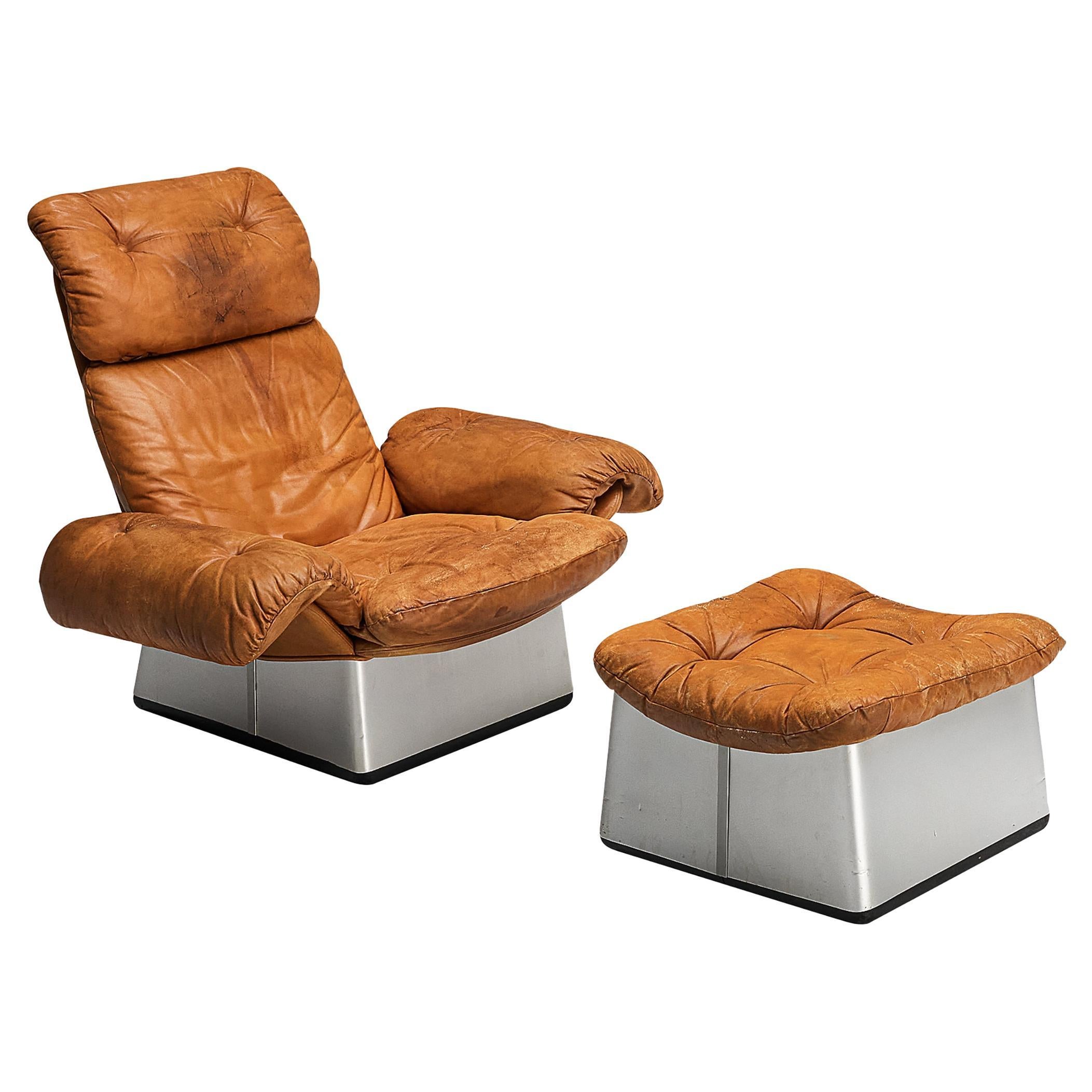 Fauteuil de salon et pouf italien en cuir cognac