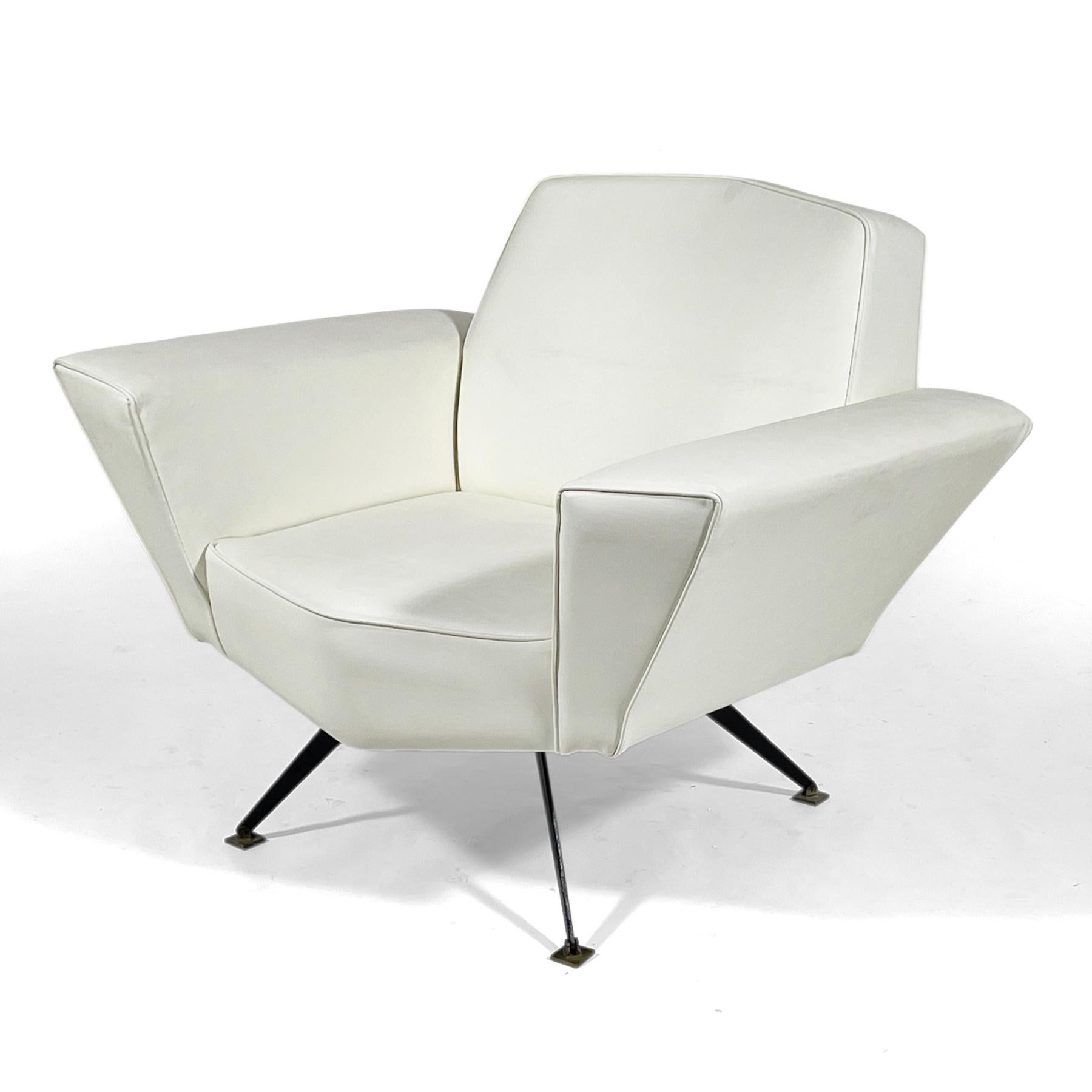 Mid-20th Century Italian Lounge Chair by Studio Tecnico for Lenzi For Sale