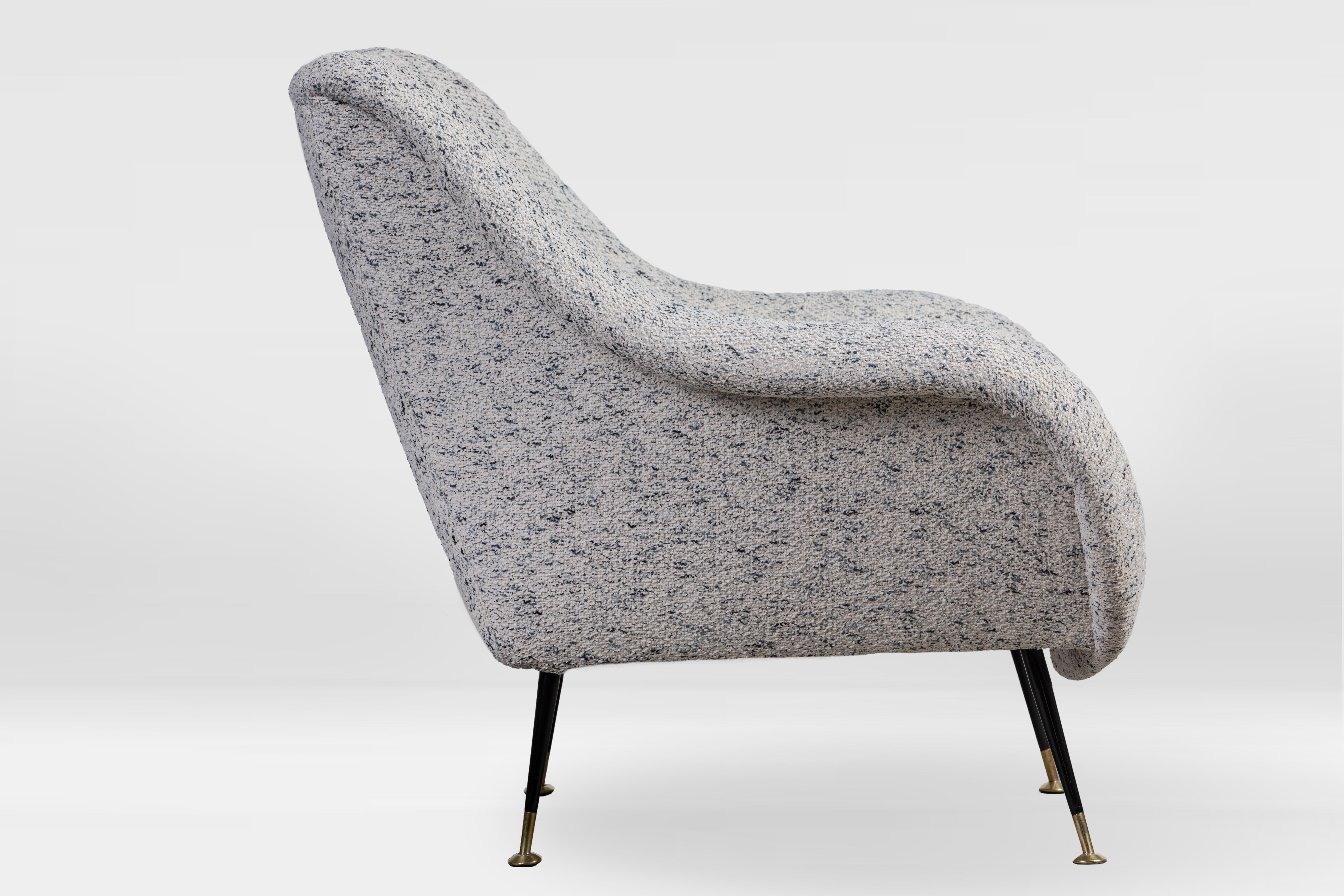 Italian Lounge Chair, Gigi Radice for Minotti, in Metaphores Bouclette For Sale 2