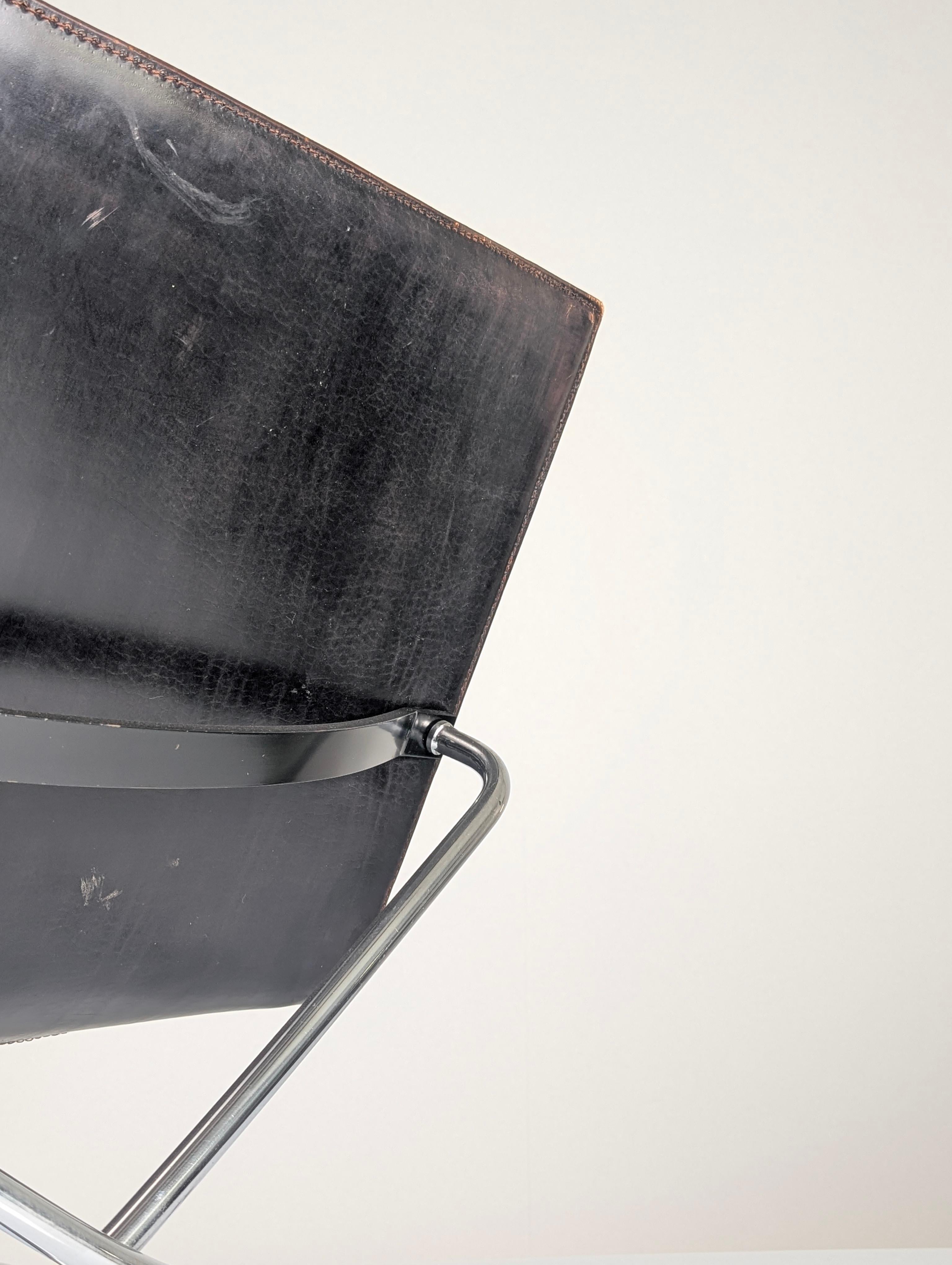 Italian Lounge Chair in Black Leather and Chrome, 1980s For Sale 3