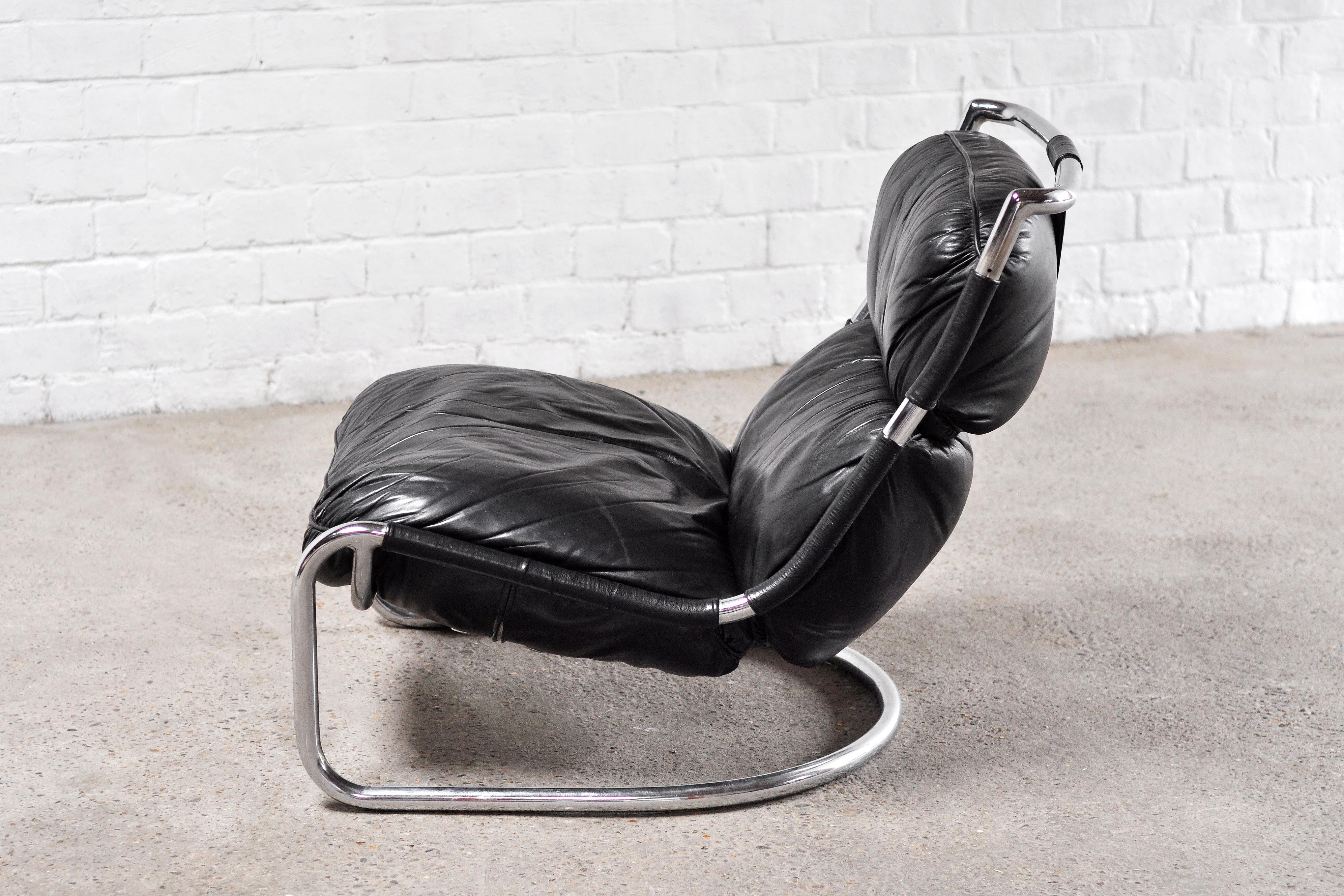 Italian Lounge Chair in Black Leather and Tubular Steel, 1970s 1