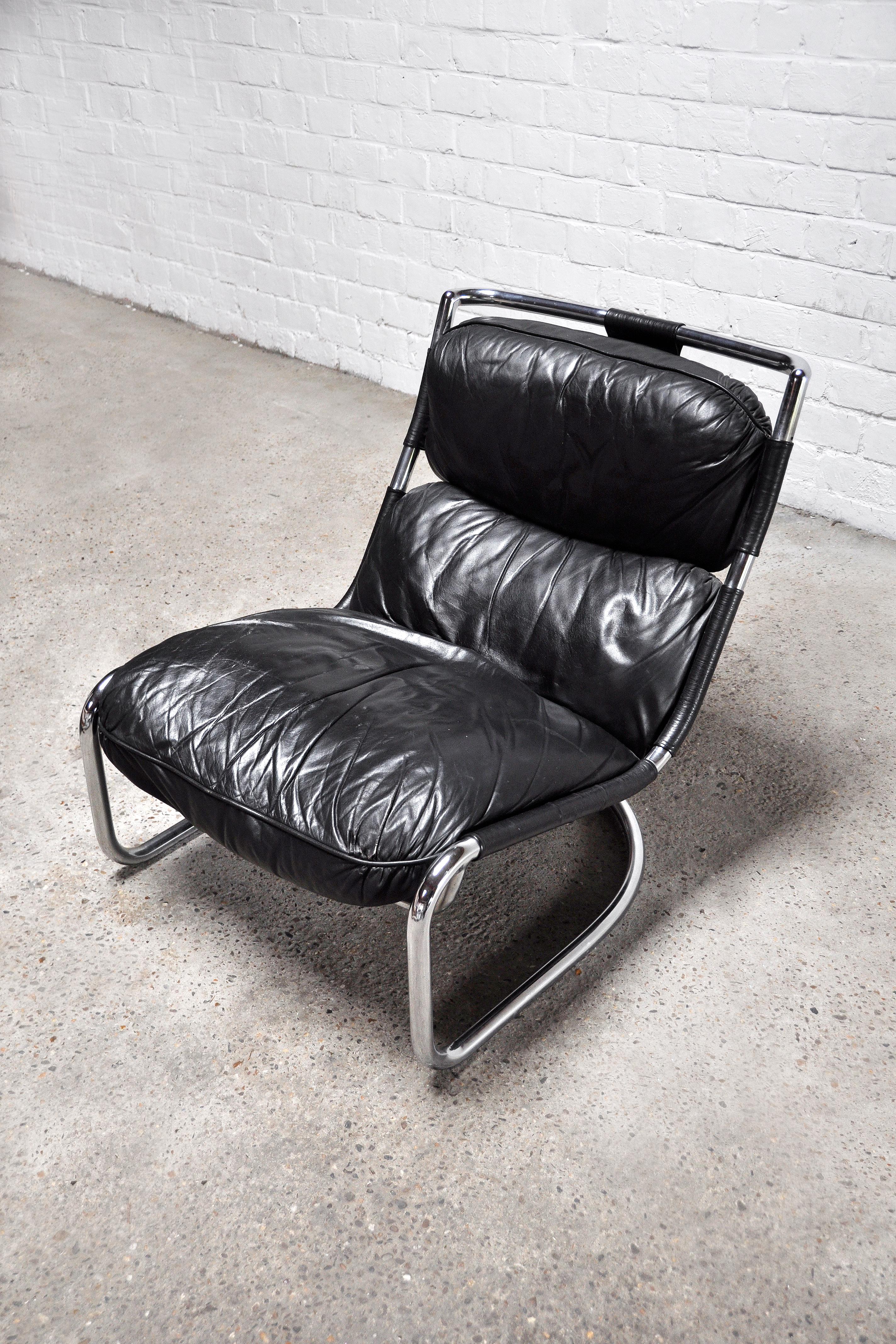 Italian Lounge Chair in Black Leather and Tubular Steel, 1970s 2