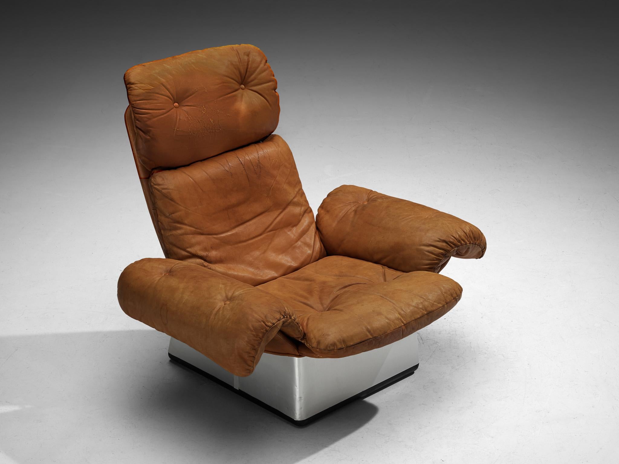 Lounge chair, leather, aluminum, Italy 1970s

A lounge chair made in Italy in the 1970s. This chair strongly represents the essence of furniture design of the 1970s, going beyond the strict conventions of modernism, with the exploration of the