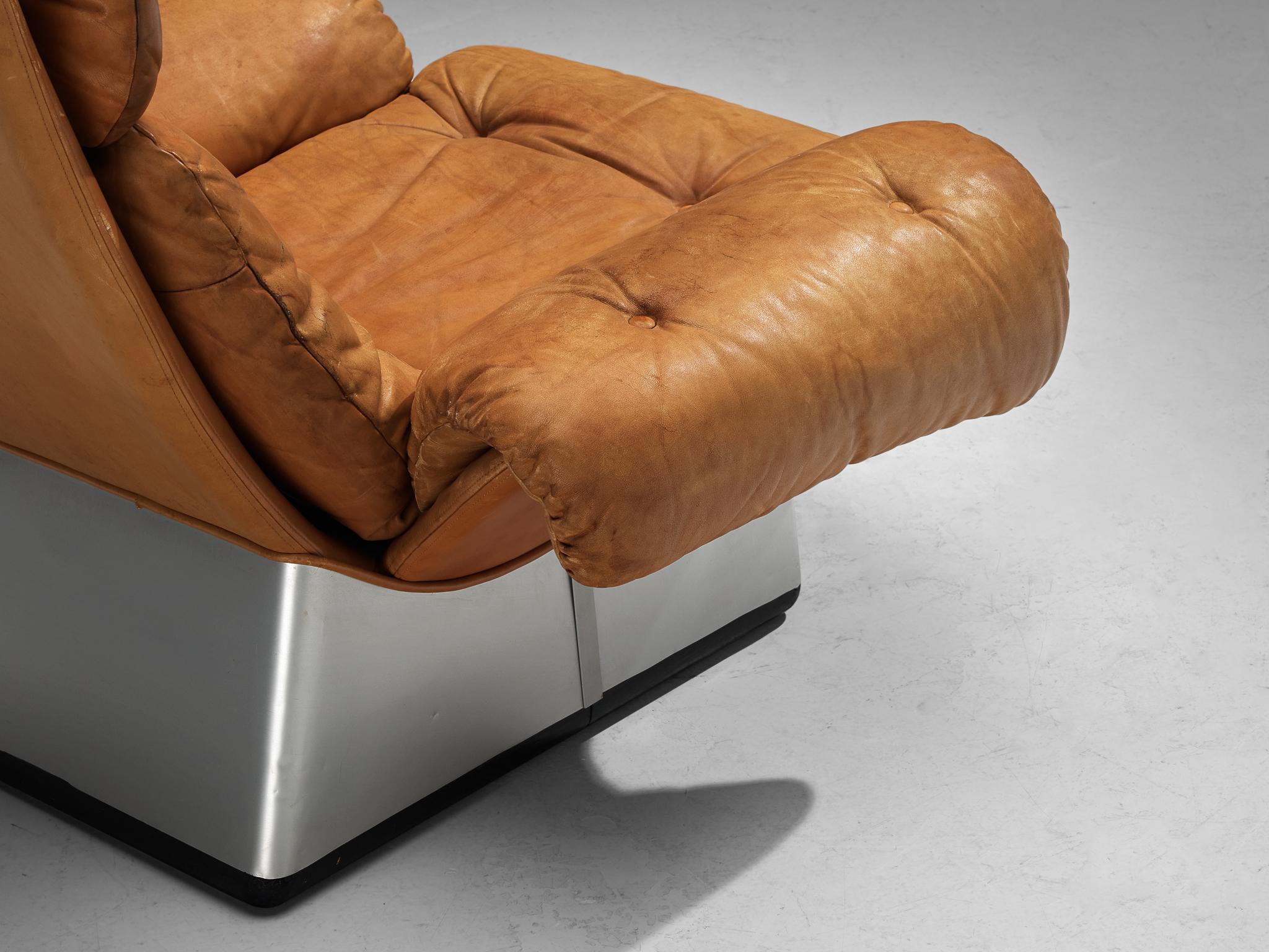 Post-Modern Italian Lounge Chair in Cognac Leather For Sale