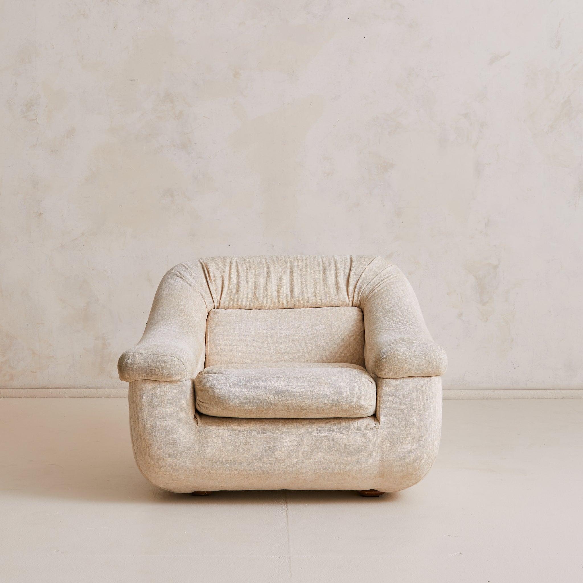 Mid-Century Modern Italian Lounge Chair in Original Ivory Upholstery, 1970s - 2 Available en vente