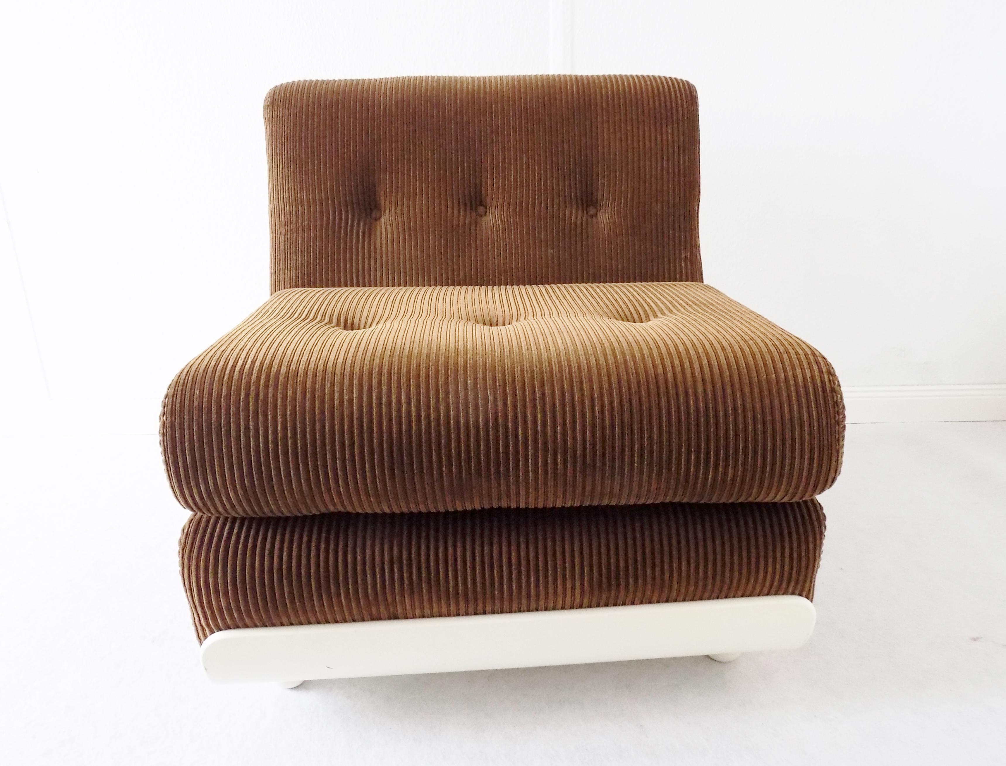 Italian Lounge Chair Set in the Style of Mario Bellini C&B Italia, Midcentury For Sale 13