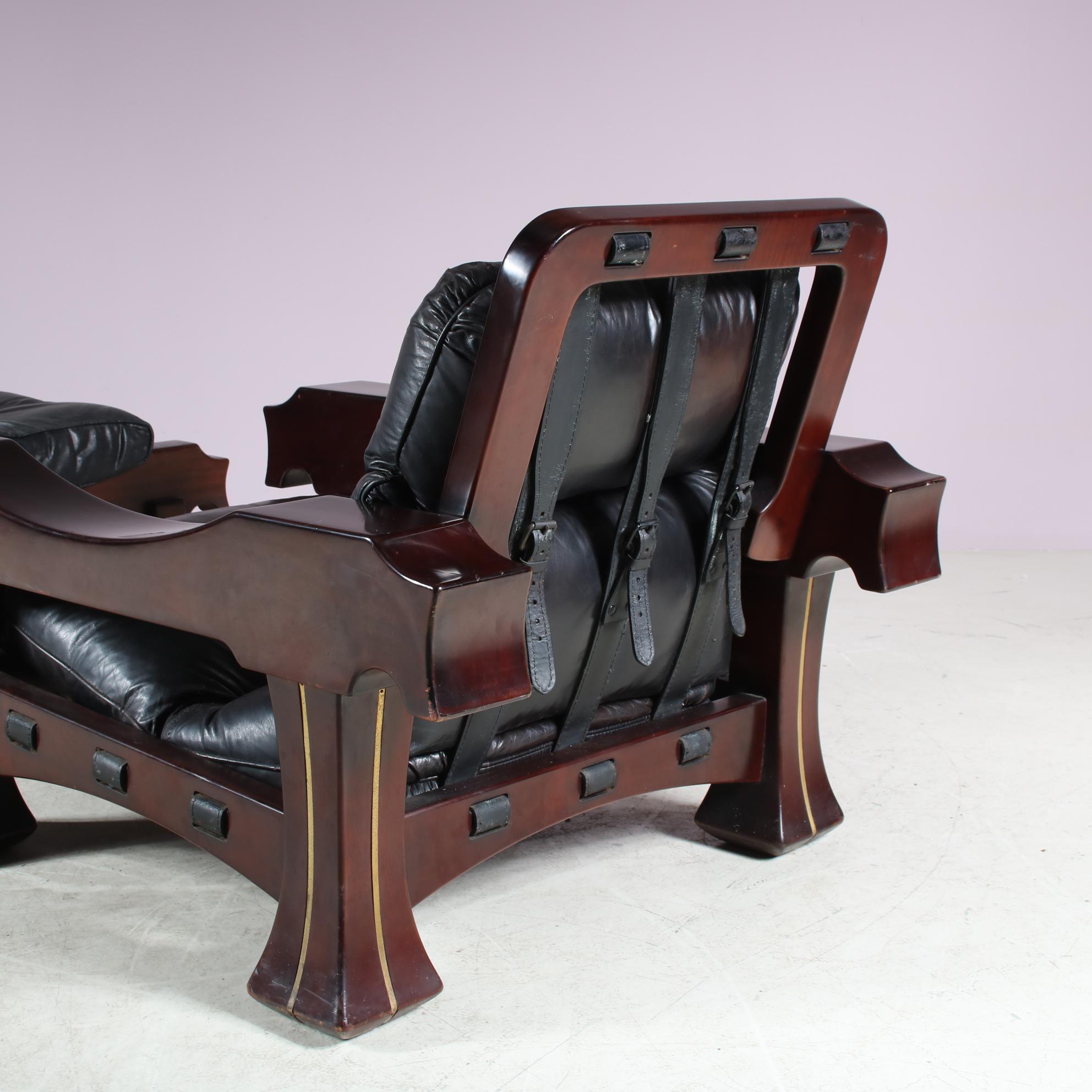 Italian Lounge Chair with Foot Stool by Luciano Frigerio, 1970 For Sale 7