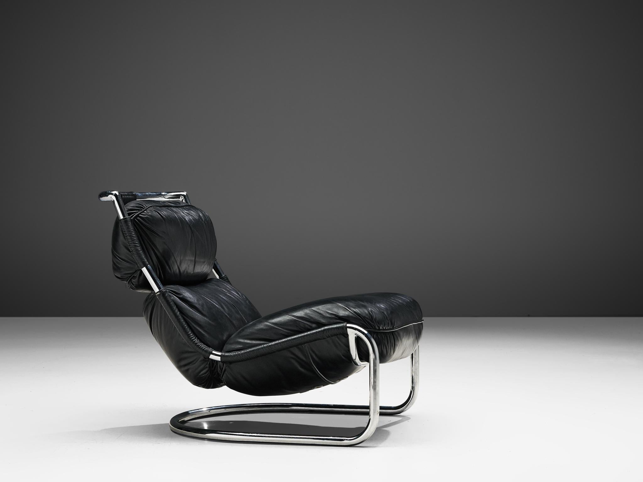 tubular steel lounge chair