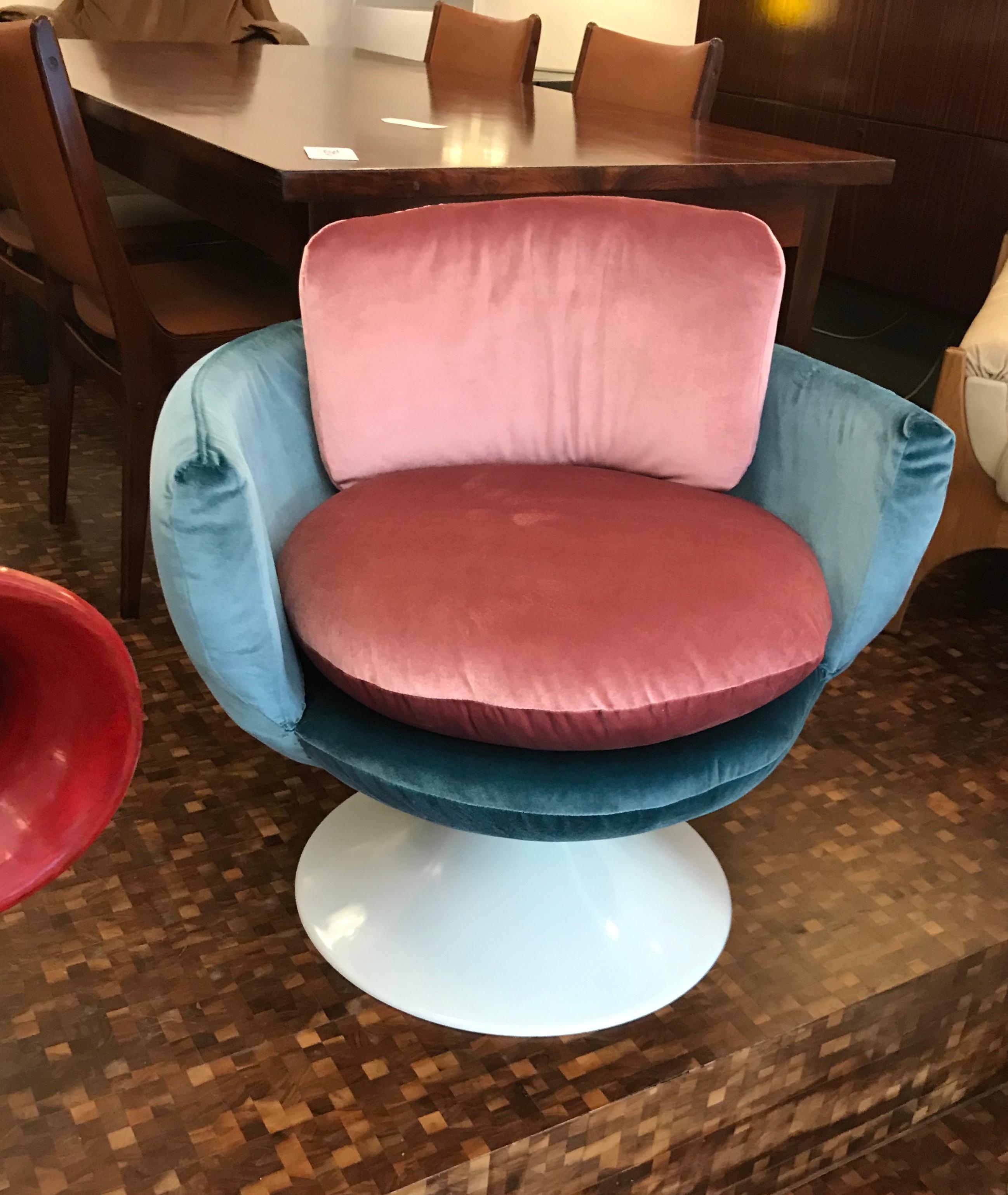 Italian velvet Lounge Chairs, 1960s In Good Condition In Porto, PT