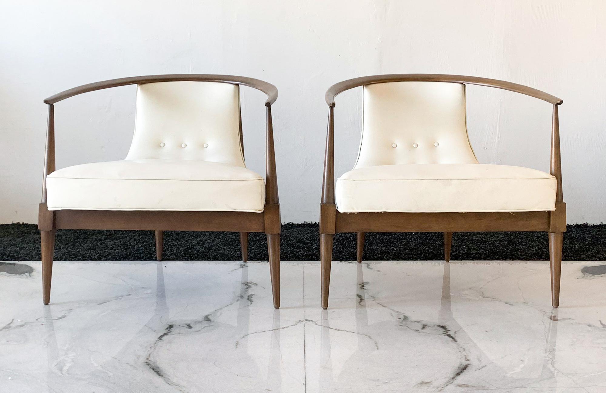 Mid-Century Modern Italian Lounge Chairs Attributed to Silvio Cavatorta, a Pair