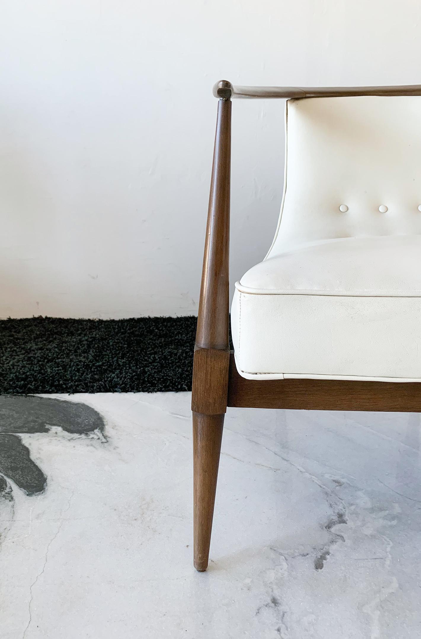 Mid-20th Century Italian Lounge Chairs Attributed to Silvio Cavatorta, a Pair