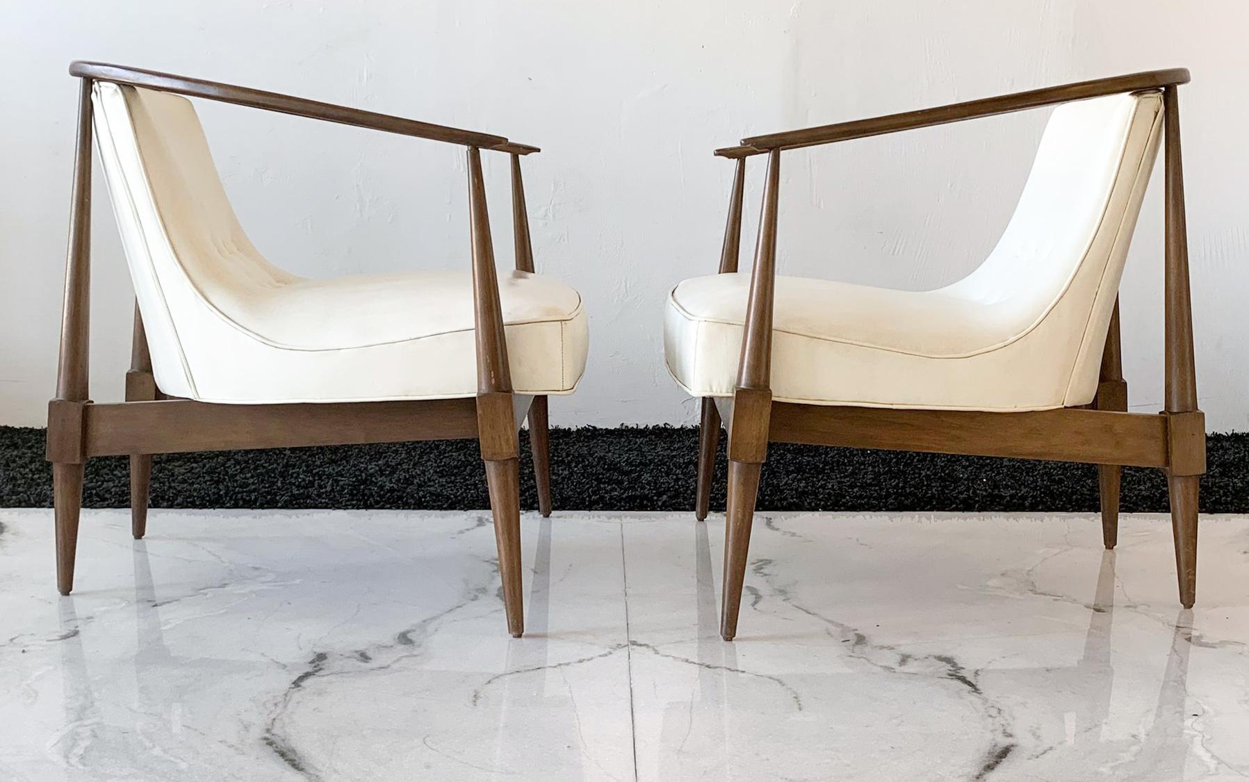 Walnut Italian Lounge Chairs Attributed to Silvio Cavatorta, a Pair