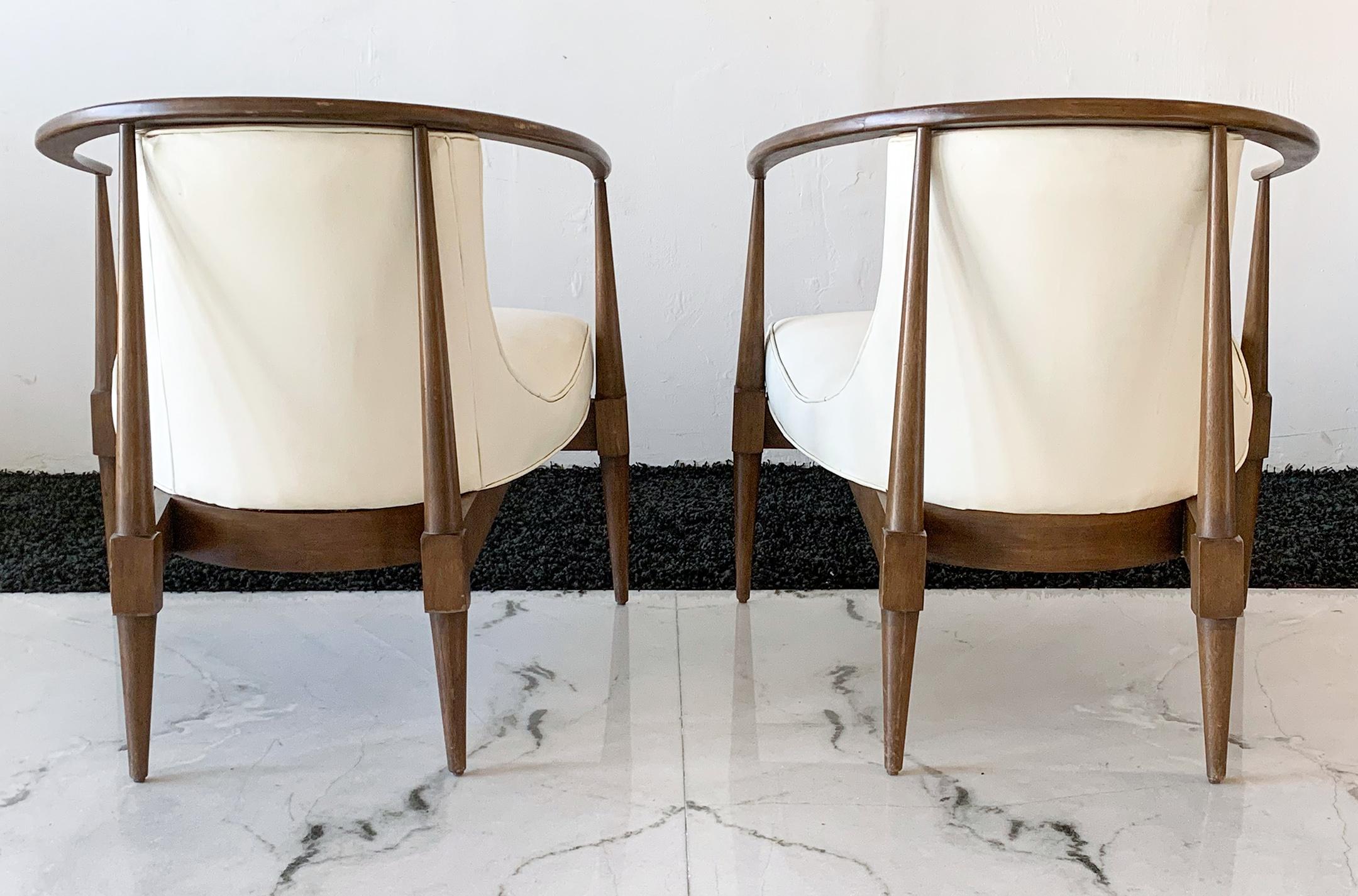 Italian Lounge Chairs Attributed to Silvio Cavatorta, a Pair 2