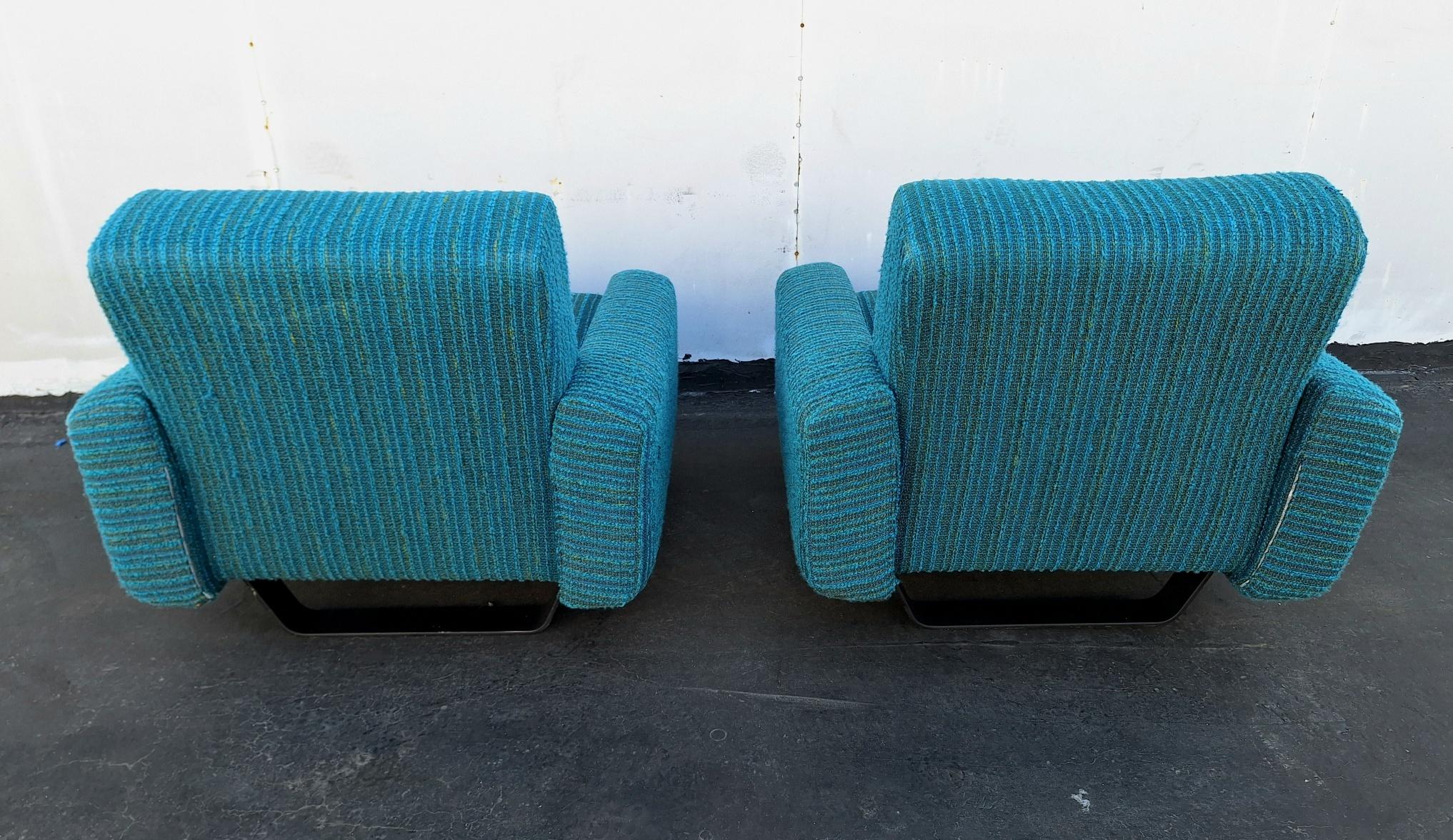 Late 20th Century Italian Lounge Chairs For Sale