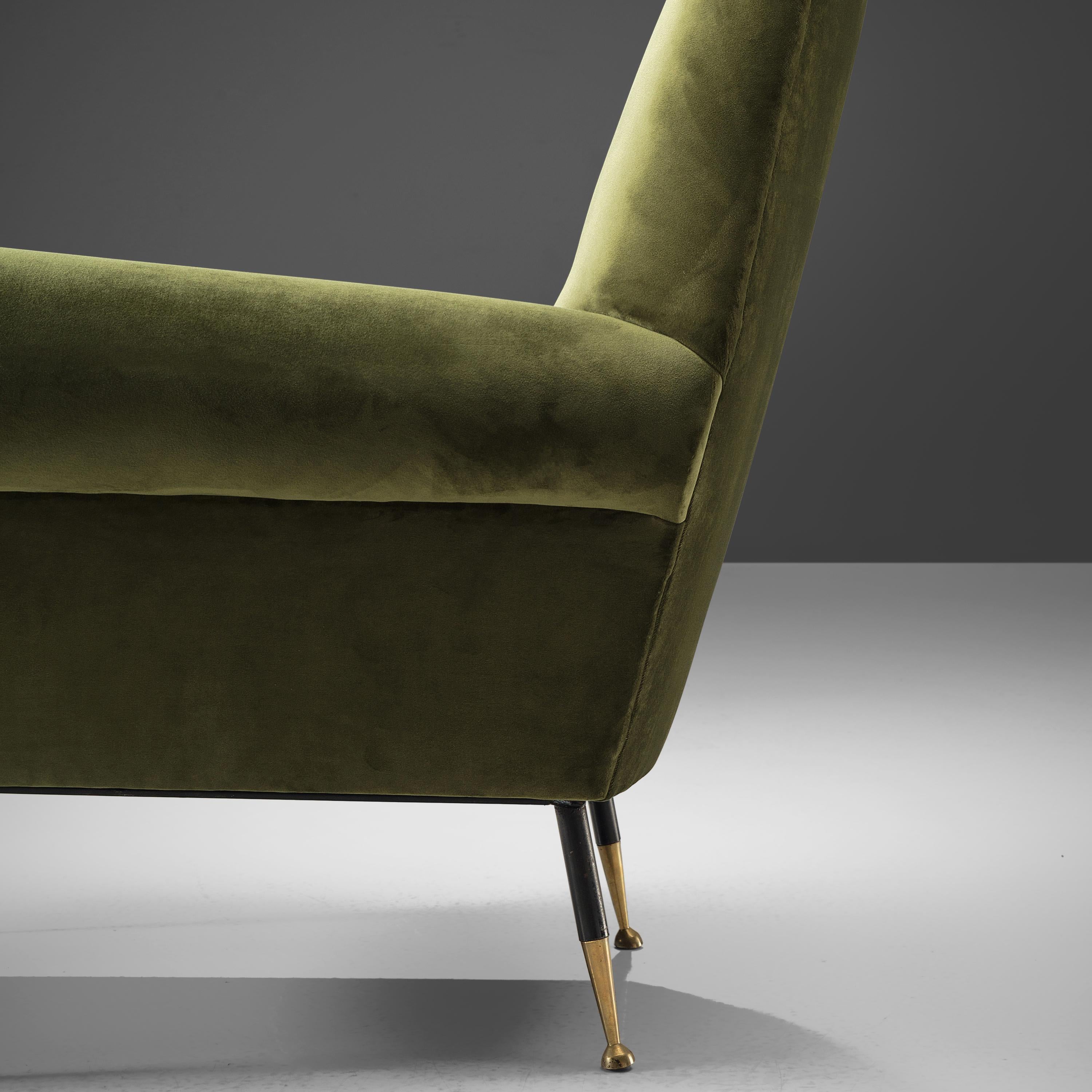 Mid-Century Modern Italian Pair of Lounge Chairs in Green Velvet Upholstery and Brass Feet