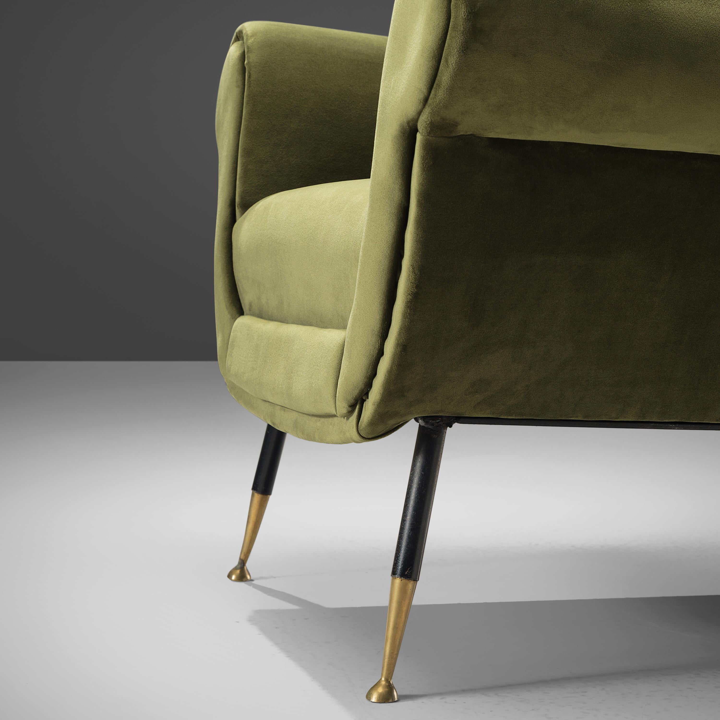 Mid-20th Century Italian Pair of Lounge Chairs in Green Velvet Upholstery and Brass Feet