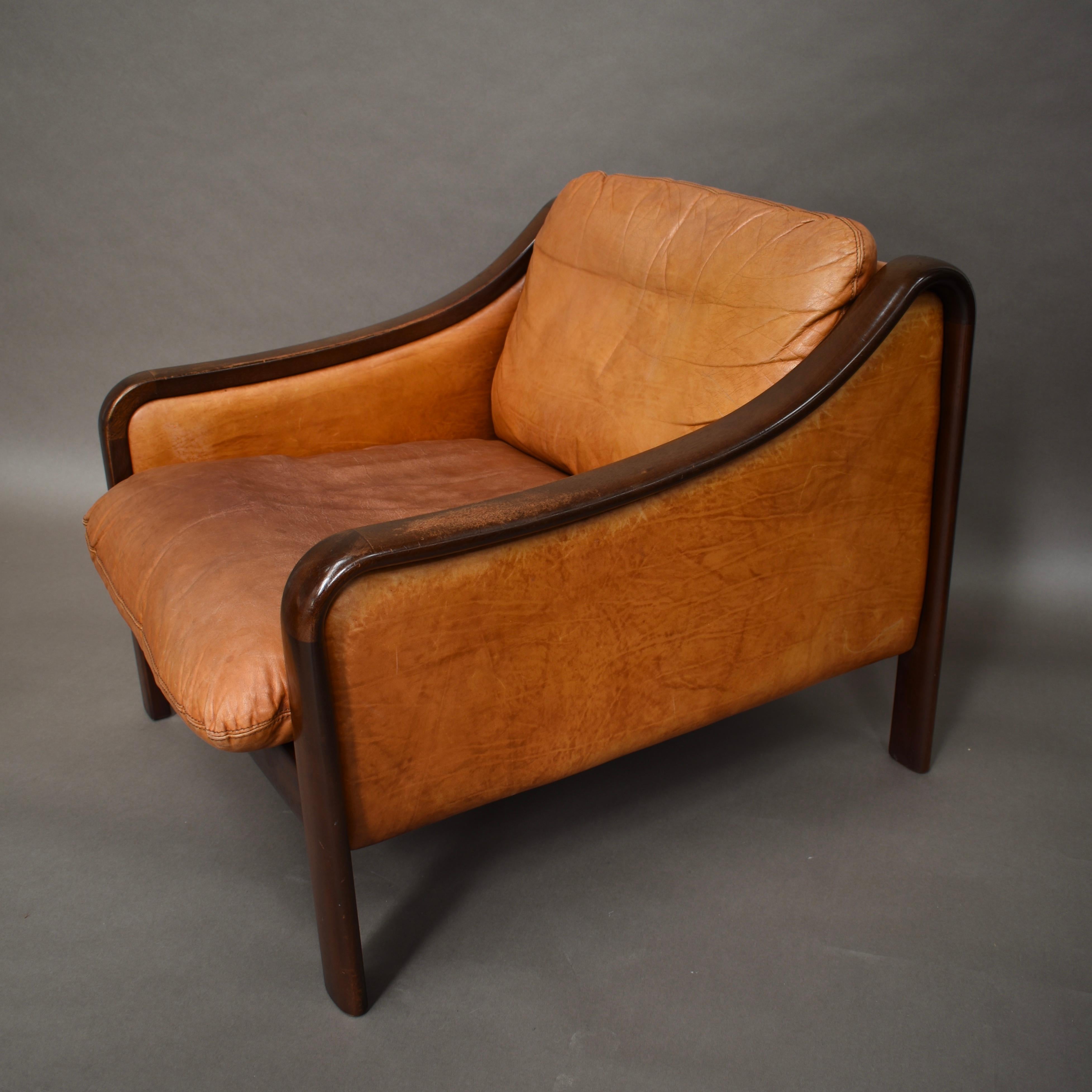 Italian Lounge Chairs in Tan Leather, Italy, circa 1950 9