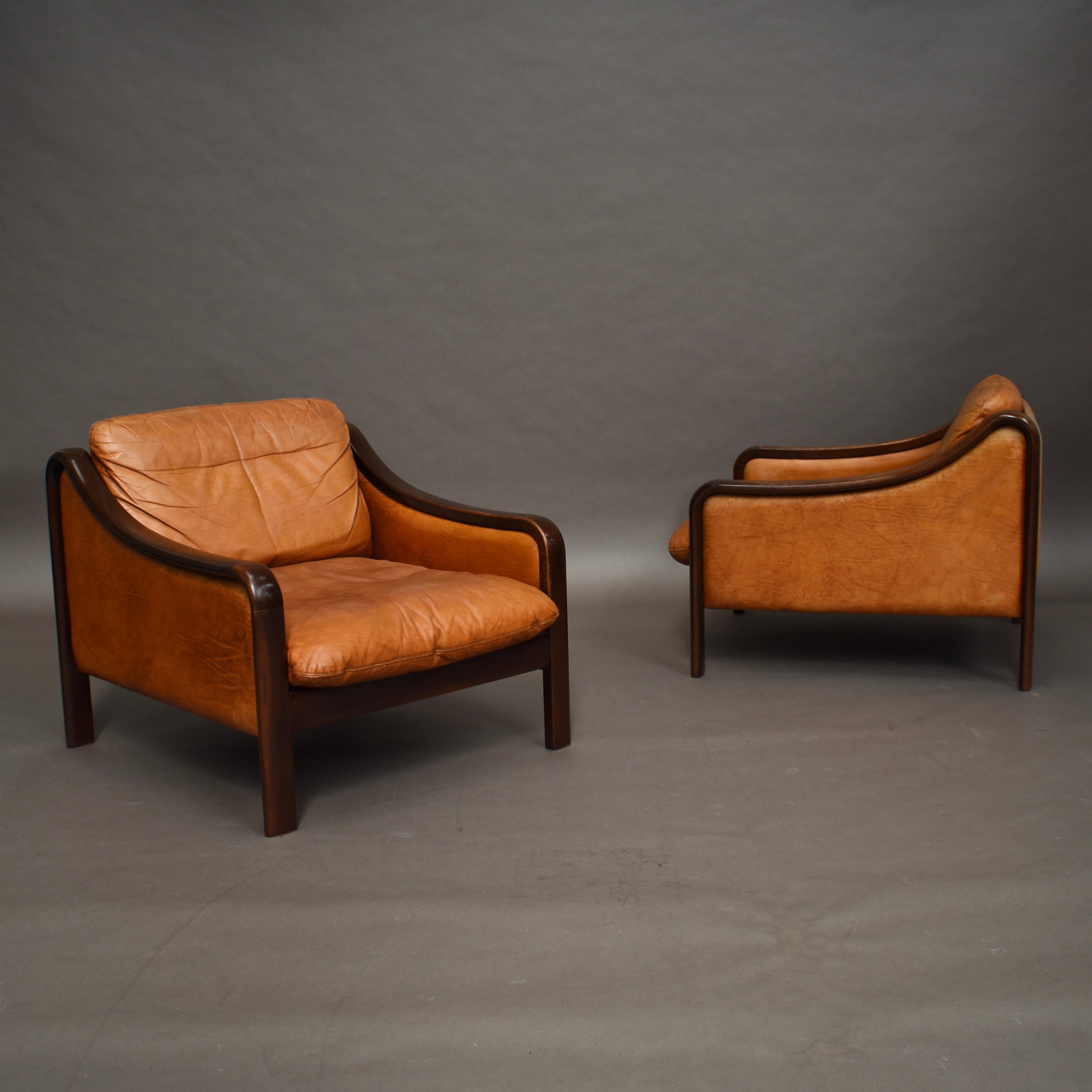 Italian Lounge Chairs in Tan Leather, Italy, circa 1950 In Good Condition In Pijnacker, Zuid-Holland