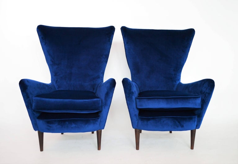 Italian Lounge Chairs Restored with Royal-Blue Velvet, 1950s For Sale