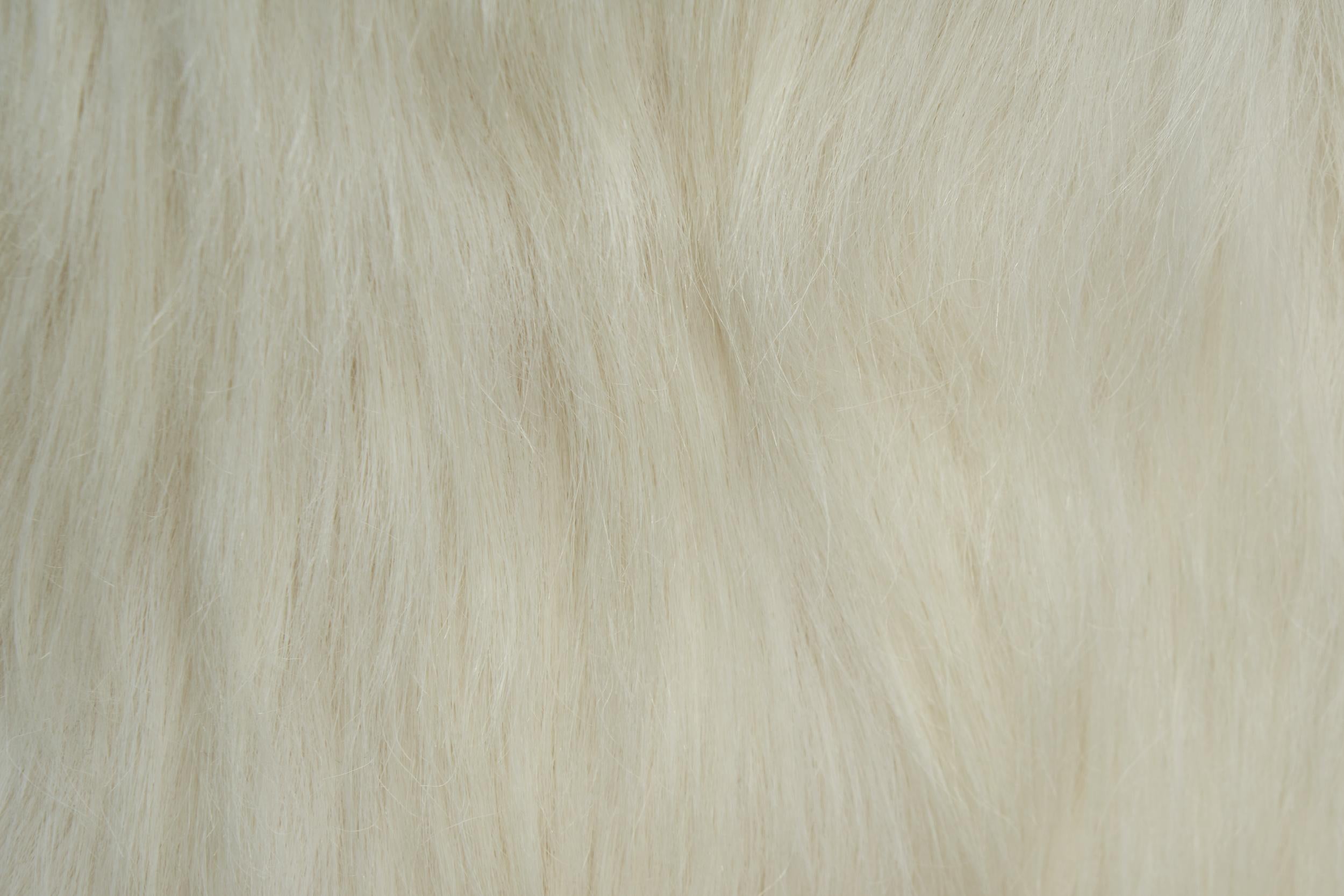 Italienische Loungesessel aus weißem Longhair-Schaffell, gepolstert, Italien 1960er Jahre im Angebot 5