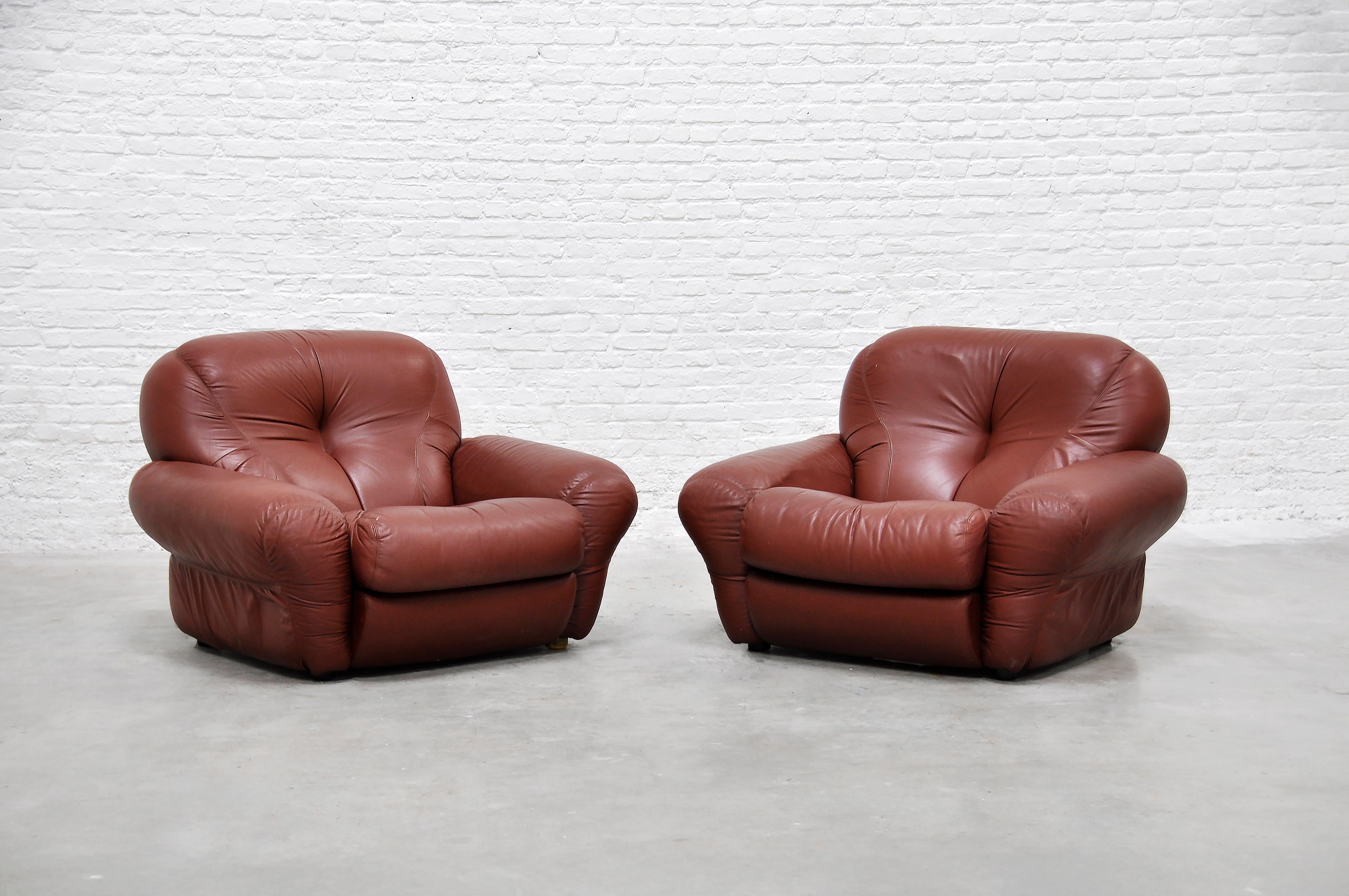 Italian Lounge Chairs with Ottomans in Cognac Leather, 1970s 1