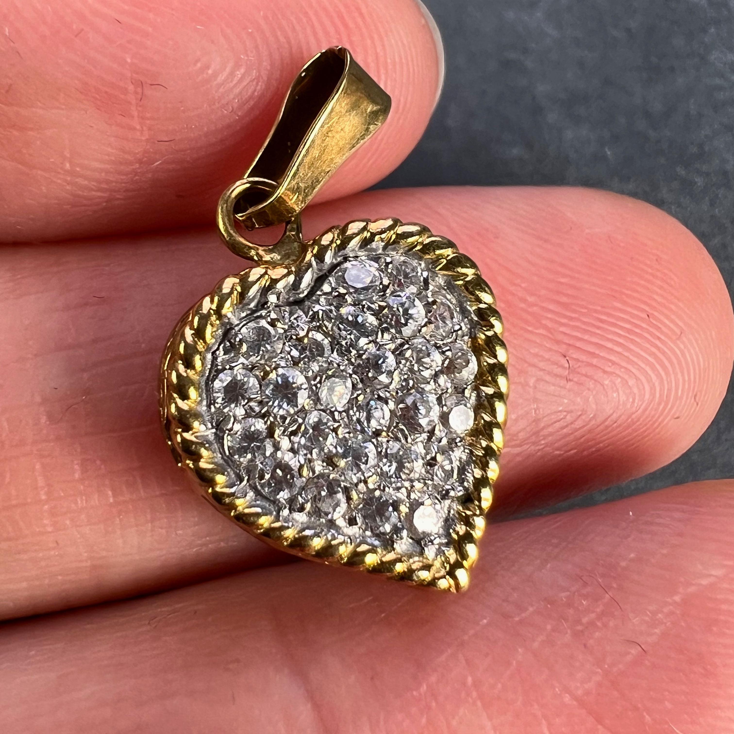 Pendentif breloque italien en forme de cœur en or jaune et blanc 18 carats avec diamants  en vente 1