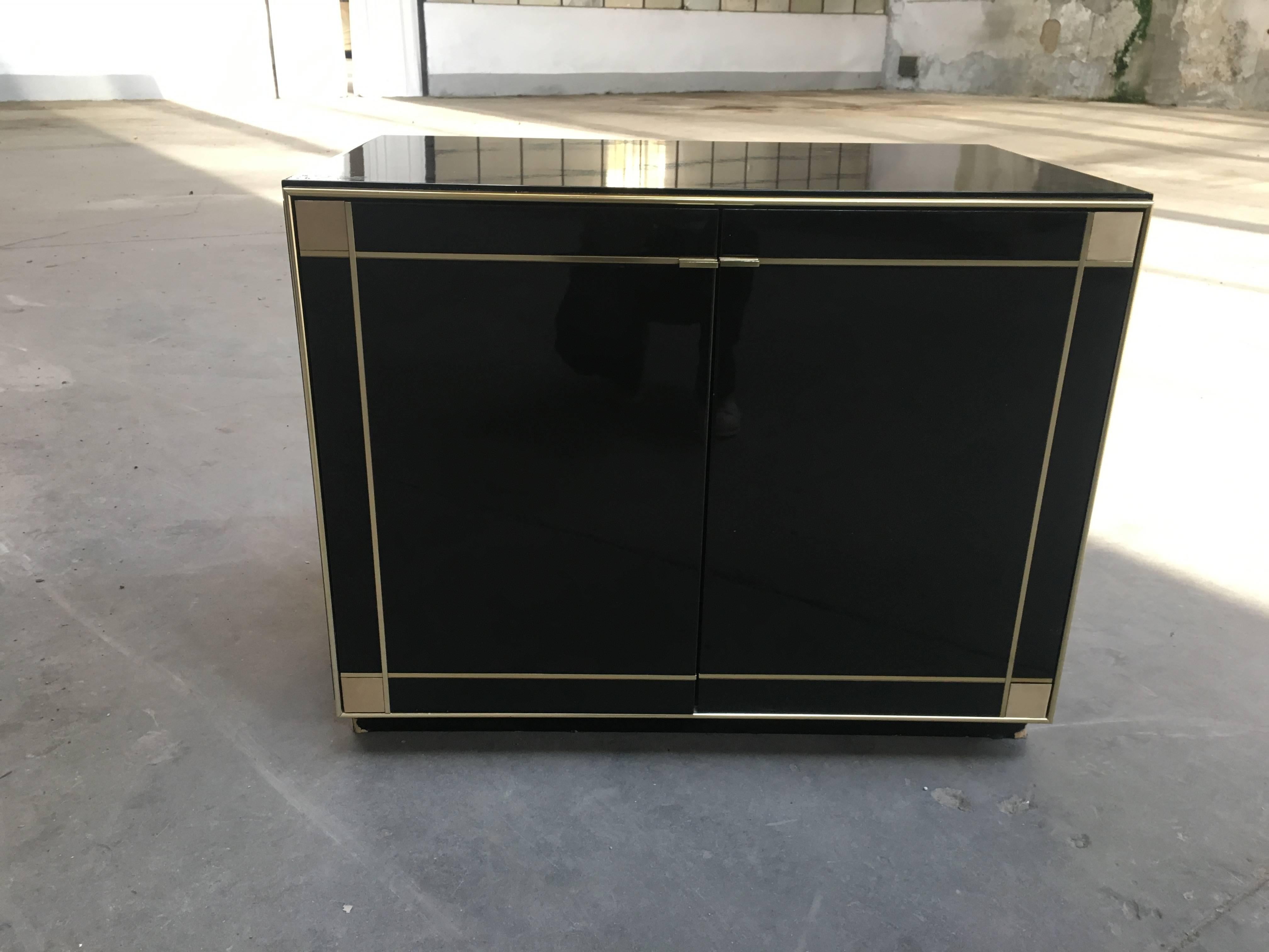 Italian Low Cabinet with Brass Details from 1970s In Good Condition In Prato, IT
