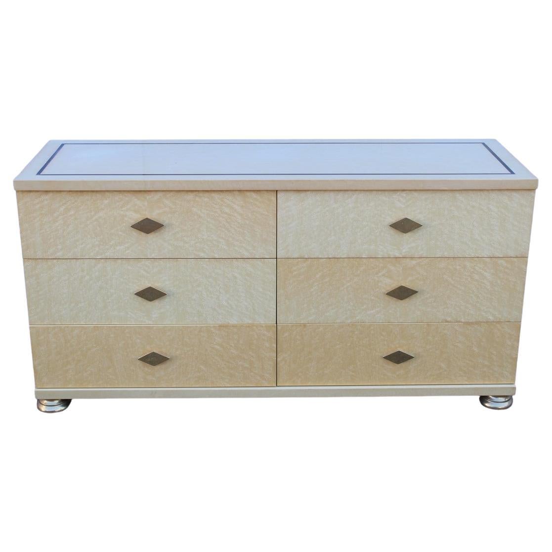 Italian Low Chest of Drawers in Maple and Brass 1970s Rectangular Tommaso Barbi