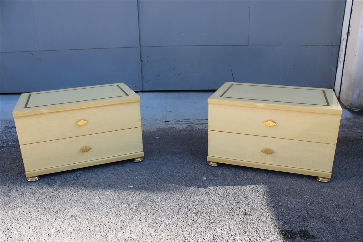 Italian low night stand tables in maple and brass 1970s Tommaso Barbi Design.