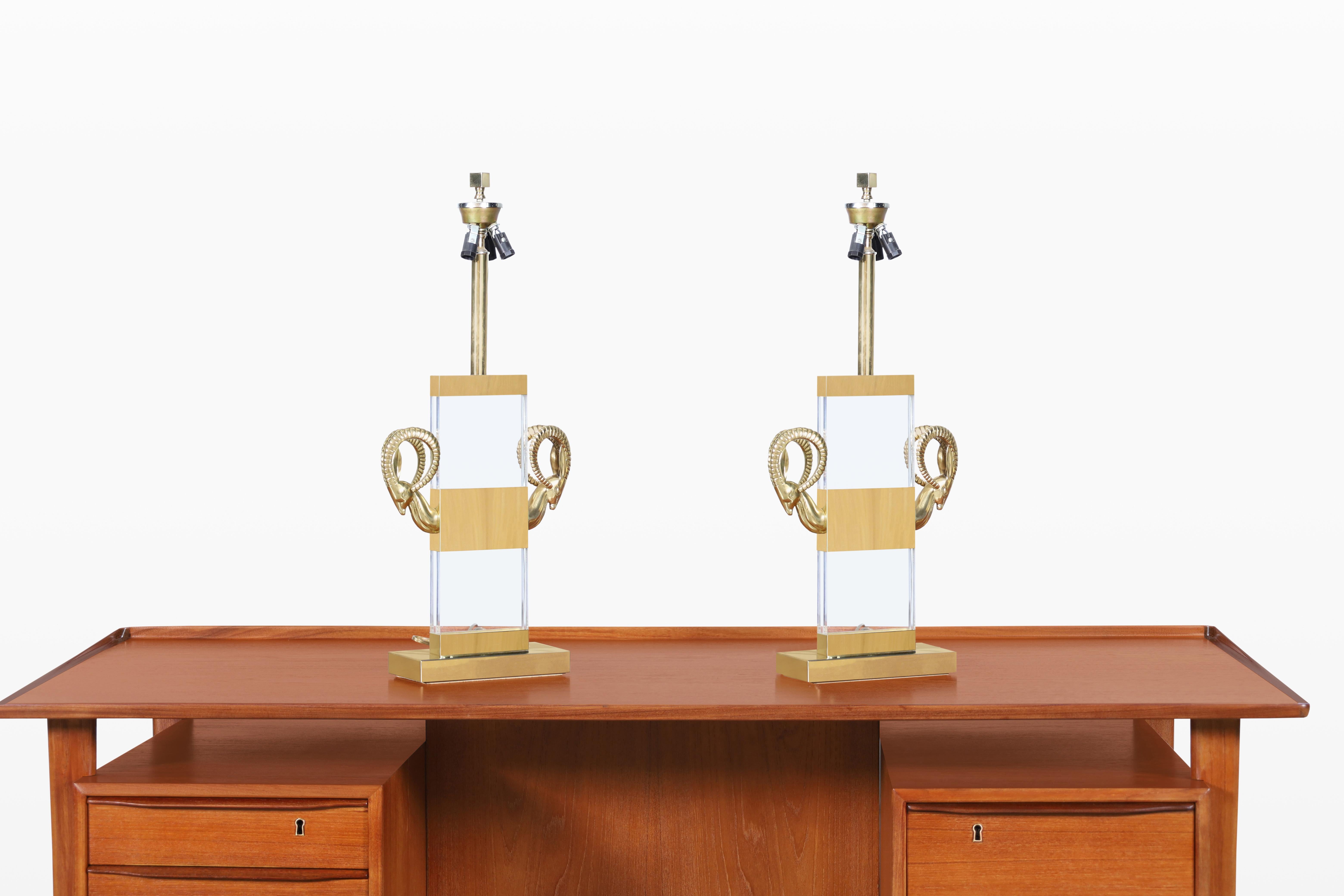 Mid-Century Modern Italian Lucite and Brass Ram’s Head Table Lamps For Sale