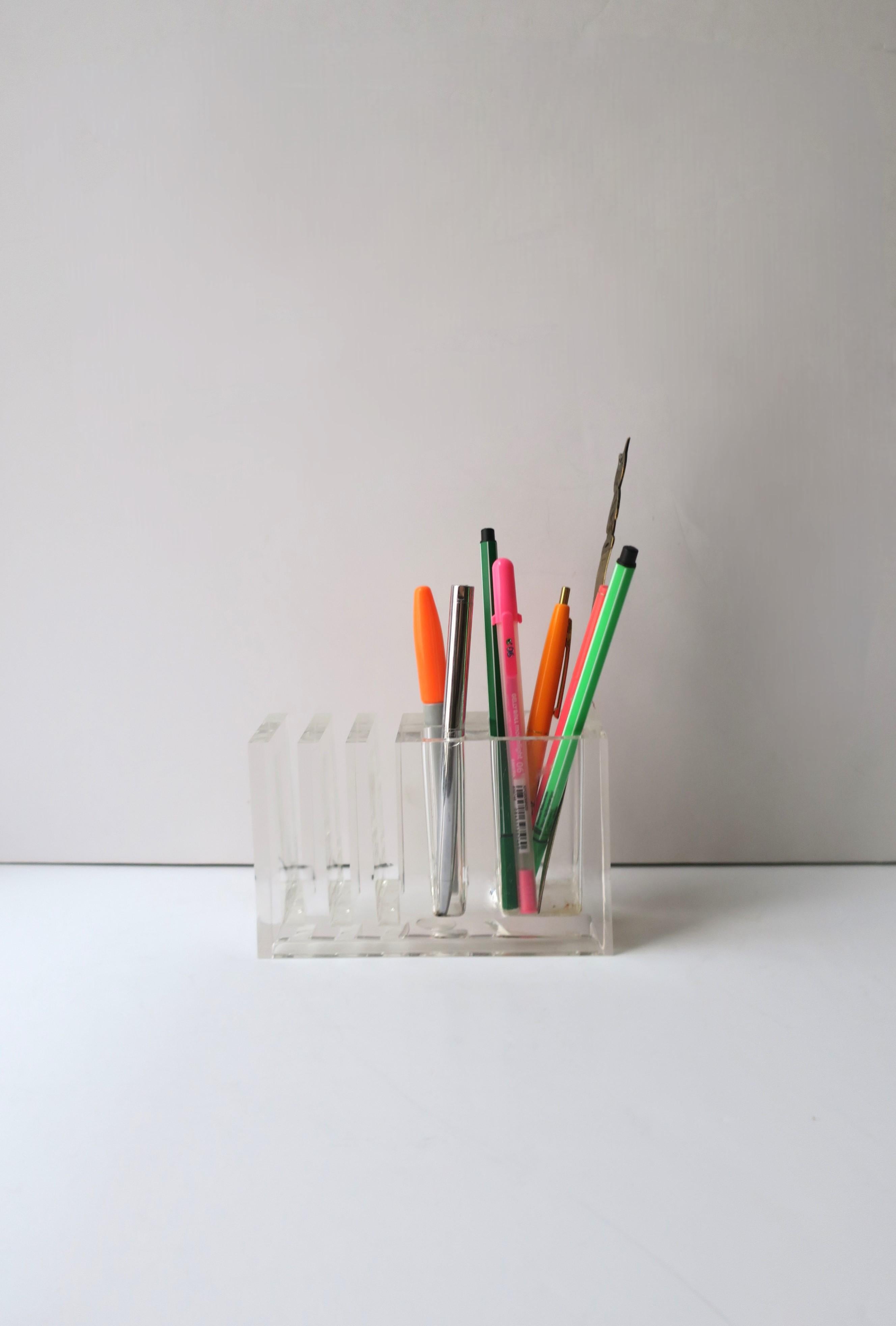 Italian Lucite Pen Pencil Desk Holder By Designer Rede Guzzini For Sale 2