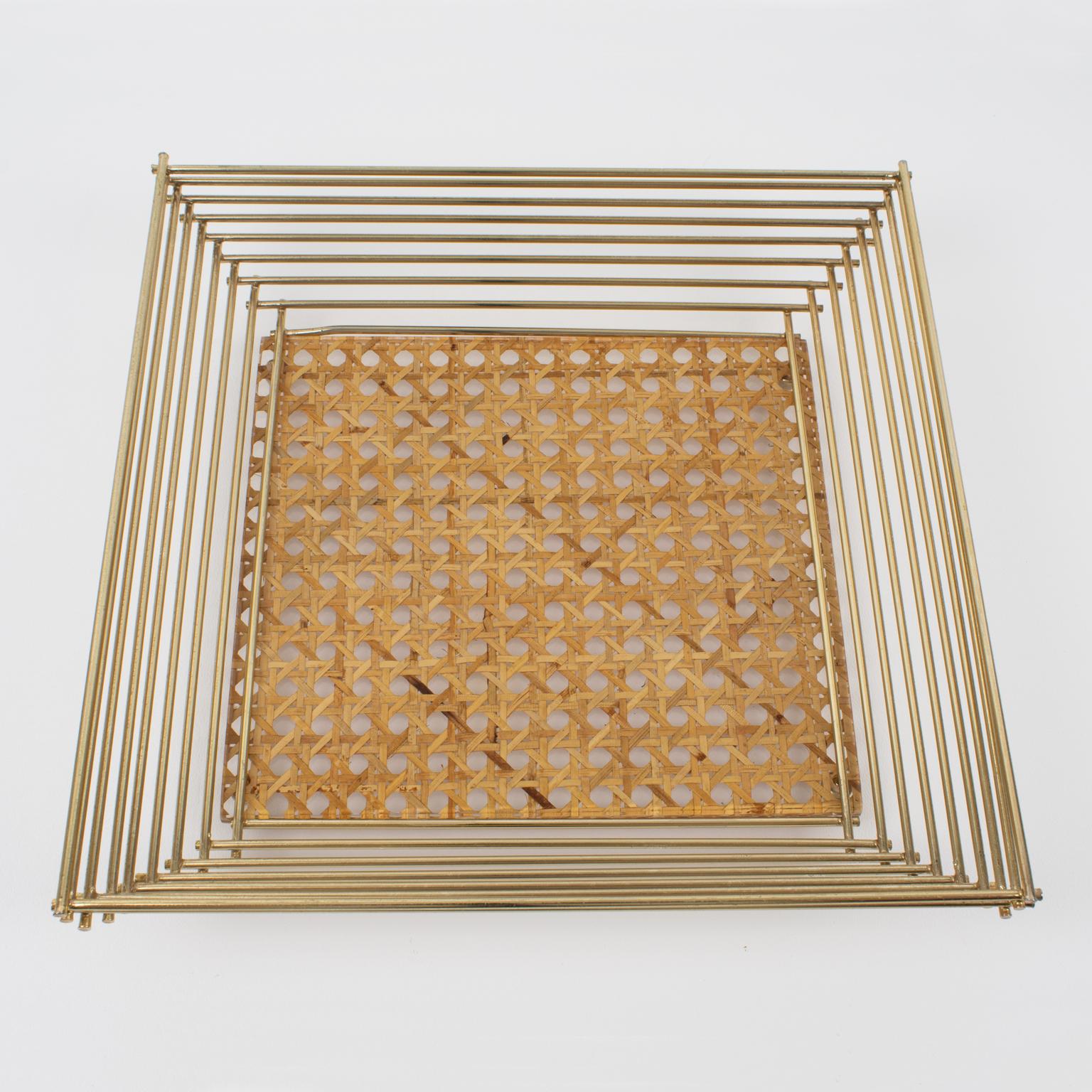 Fine XX secolo Italian Lucite, Rattan and Brass Barware Serving Tray, circa 1970 in vendita