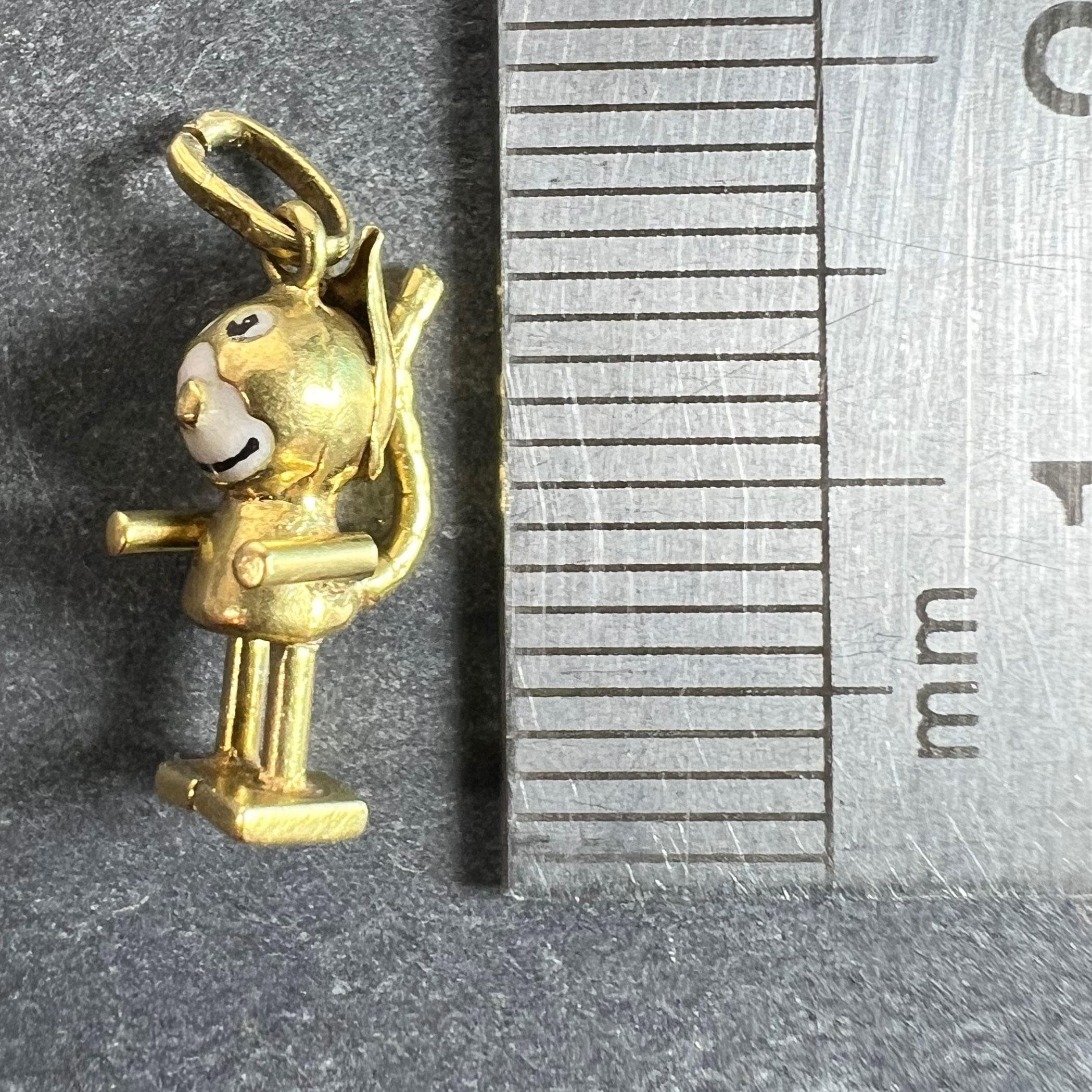 Italian Lucky Cat Enamel 18K Yellow Gold Charm Pendant en venta 9