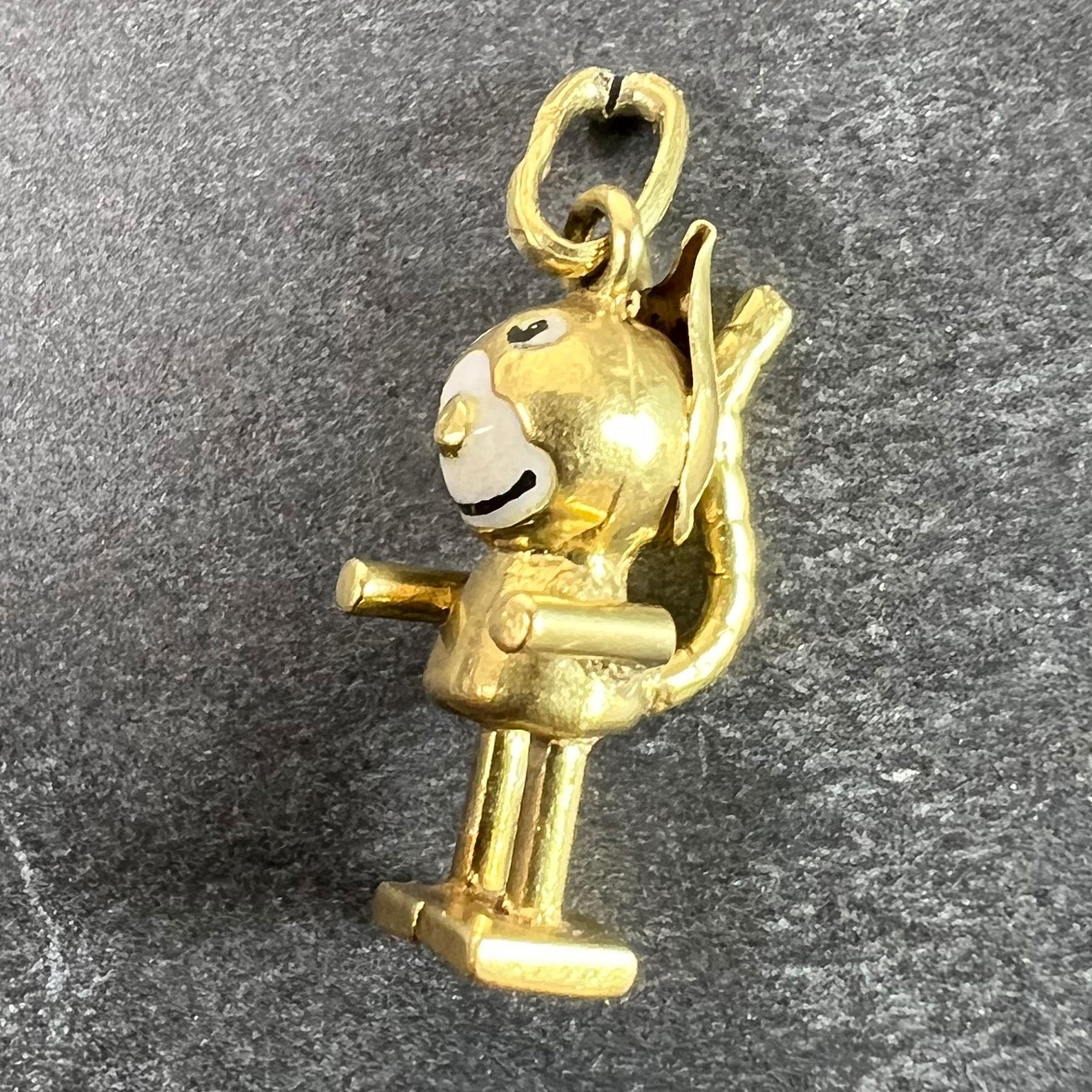 Italian Lucky Cat Enamel 18K Yellow Gold Charm Pendant en Bueno estado para la venta en London, GB