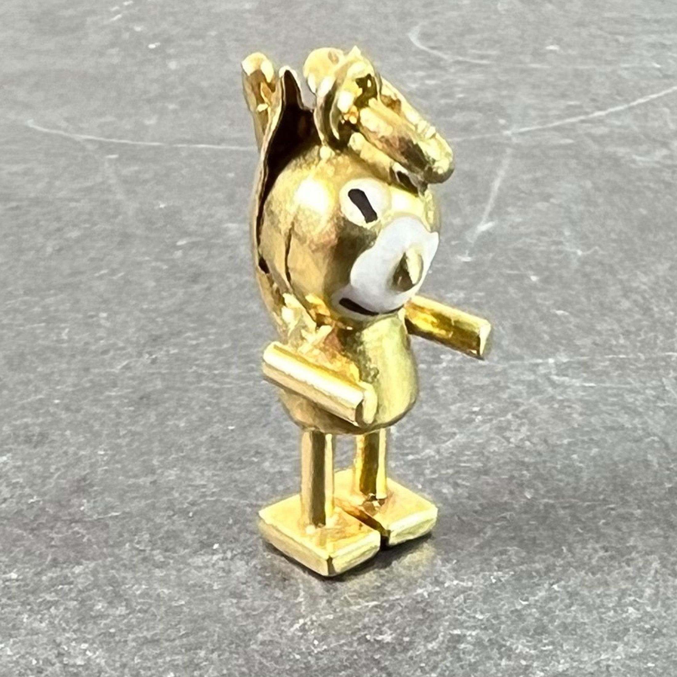 Femenino o masculino Italian Lucky Cat Enamel 18K Yellow Gold Charm Pendant en venta
