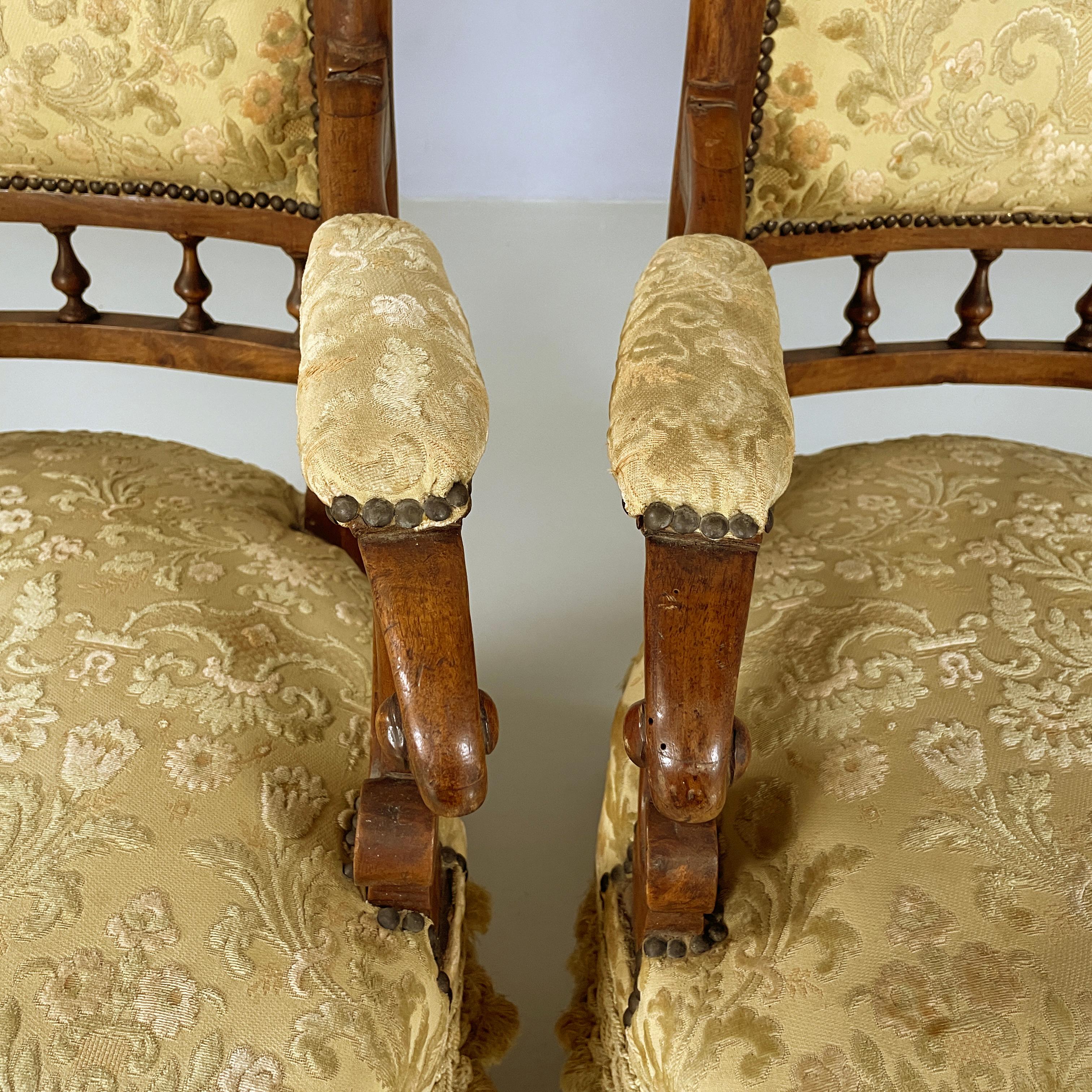Italian Luigi XVI Armchairs in wood and yellow fabric, end of 1800s For Sale 1
