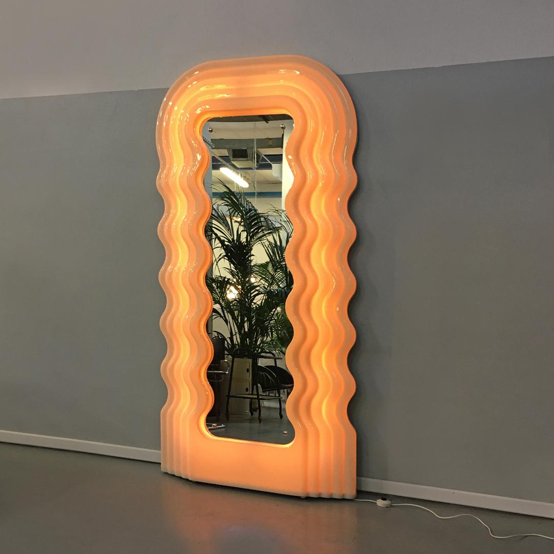 Italian luminous mirror Ultrafragola by Ettore Sottsass for Poltronova, 1970
Luminous sinuous opal plastic frame mirror Ultrafragola with neon lights, reminiscent of wavy female hair. It belongs to the Gray Furniture series, designed by Ettore