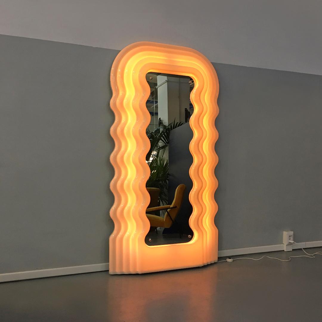 Mid-Century Modern Italian Luminous Mirror Ultrafragola by Ettore Sottsass for Poltronova, 1970