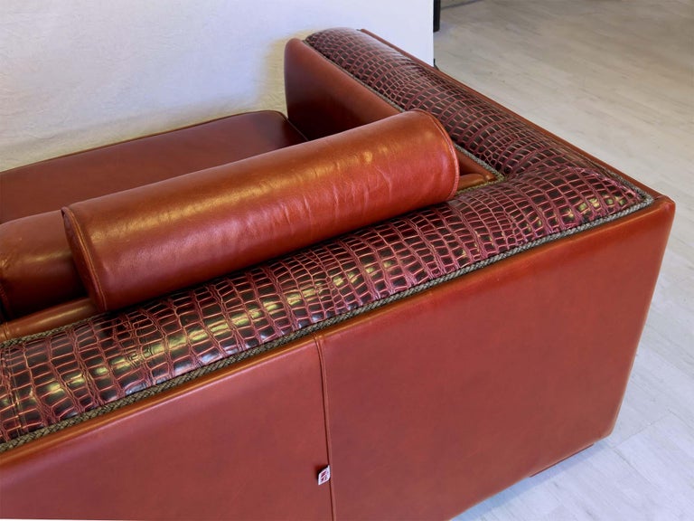 Italian Luxurious 3 Seater Leather Sofa For Sale at 1stDibs