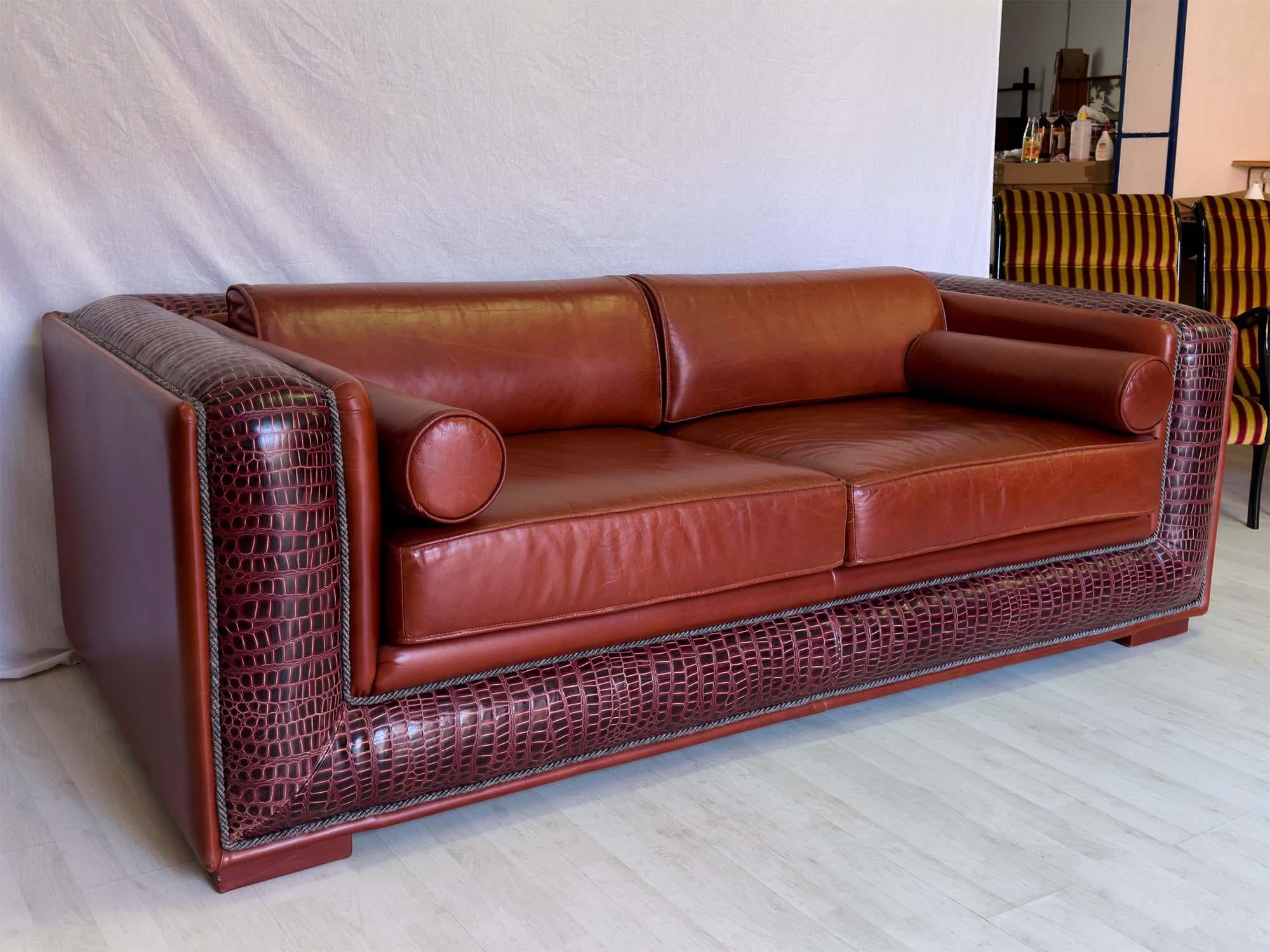 Italian Luxurious 3 Seater Leather Sofa 10