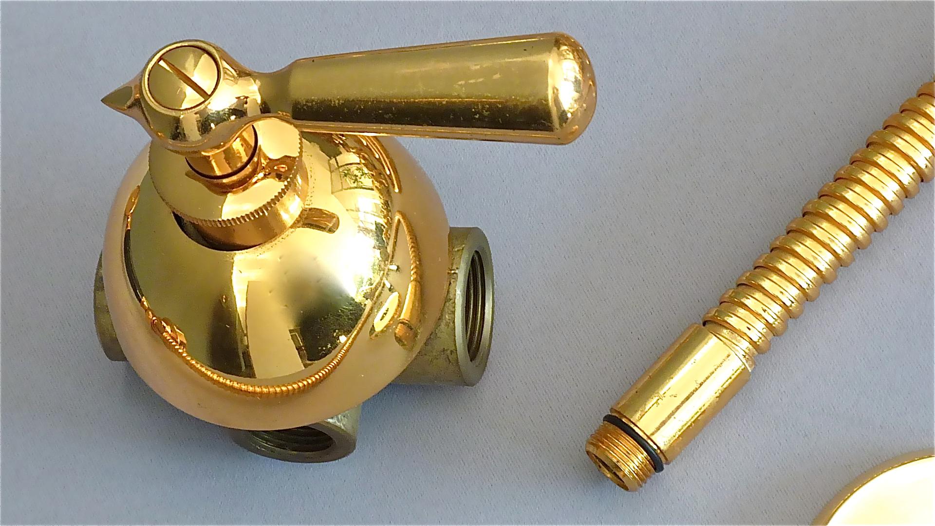 Late 20th Century Italian Luxus Zazzeri Gilt Brass Bathroom Fixture Set of 30, 1970-80 Vintage For Sale