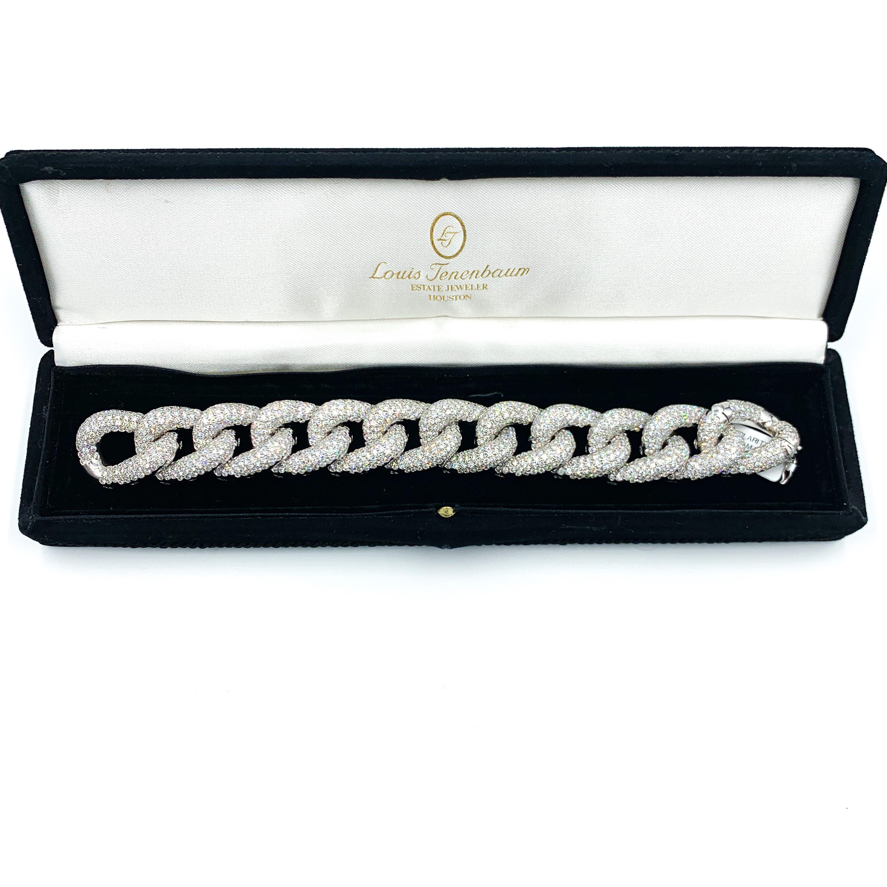 Round Cut Italian Made 18 Karat White Gold Diamond Bracelet
