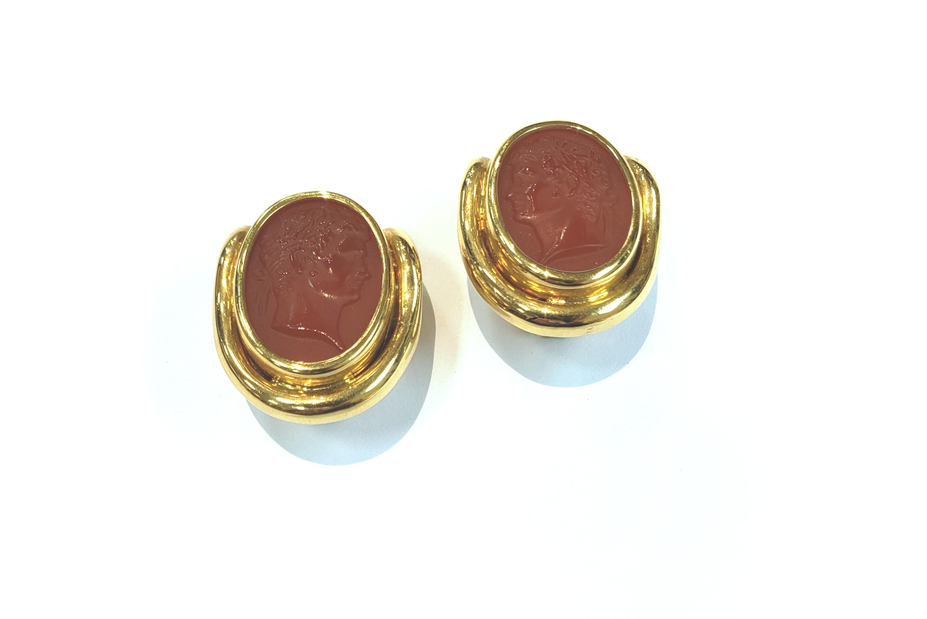 Italian Made 18 Karat Yellow and Carnelian Intaglio Earrings by Vaid Roma For Sale 4