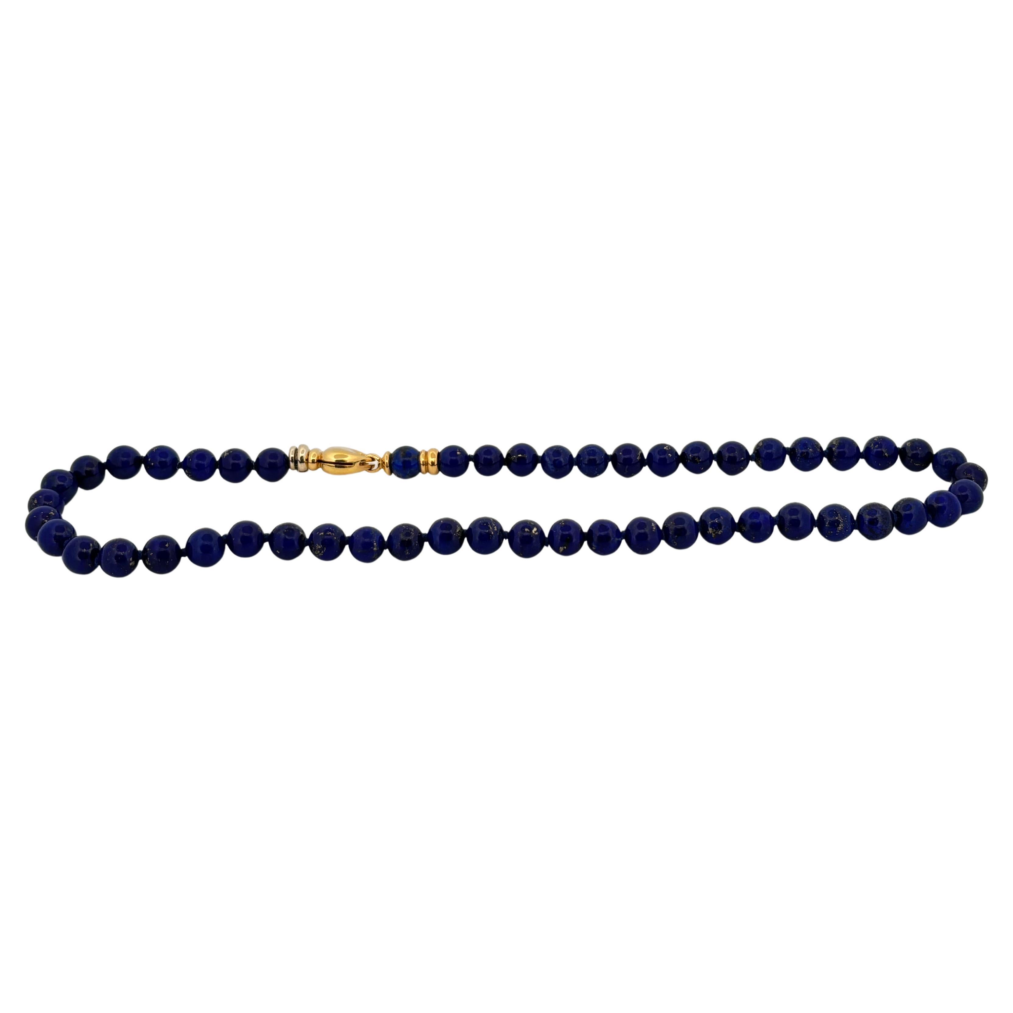 Collana di perle di lapis blu naturale in oro giallo 18 carati con chiusura a cuore nascosta in vendita 1